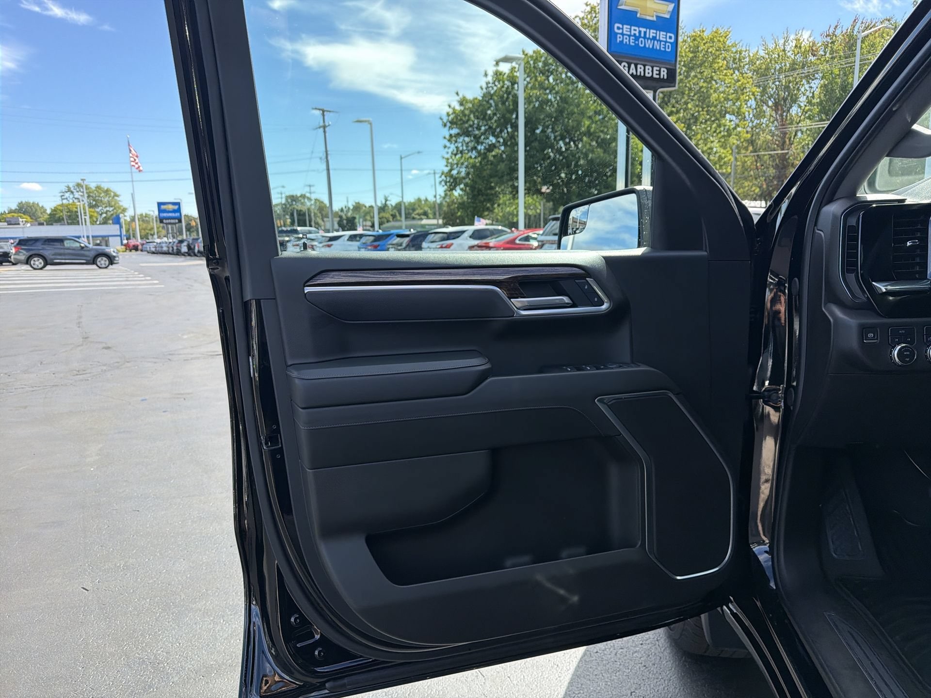 2025 GMC Sierra 1500 Elevation - Photo 11