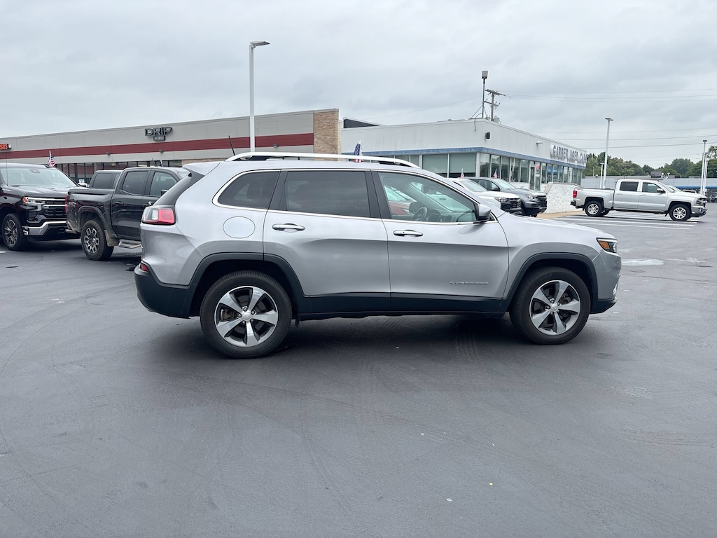 Used 2019 Jeep Cherokee Limited 4x4 SUV
