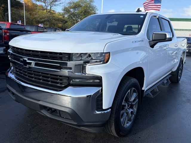 2021 Chevrolet Silverado 1500 LT photo 3