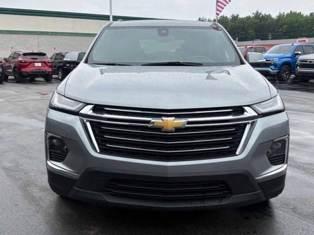 Used 2023 Chevrolet Traverse LT Cloth SUV
