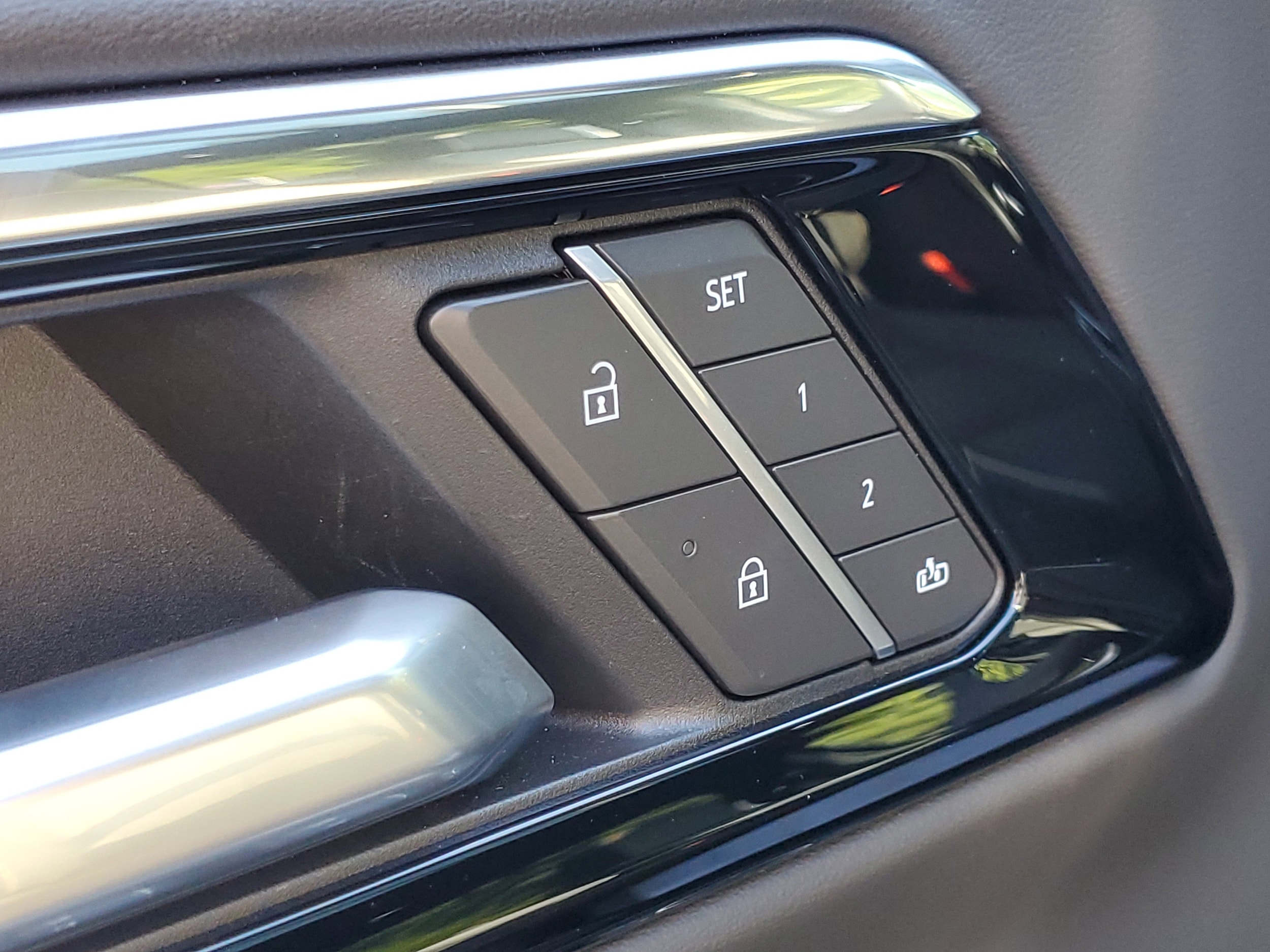 2026 Chevrolet Suburban Premier - Photo 22