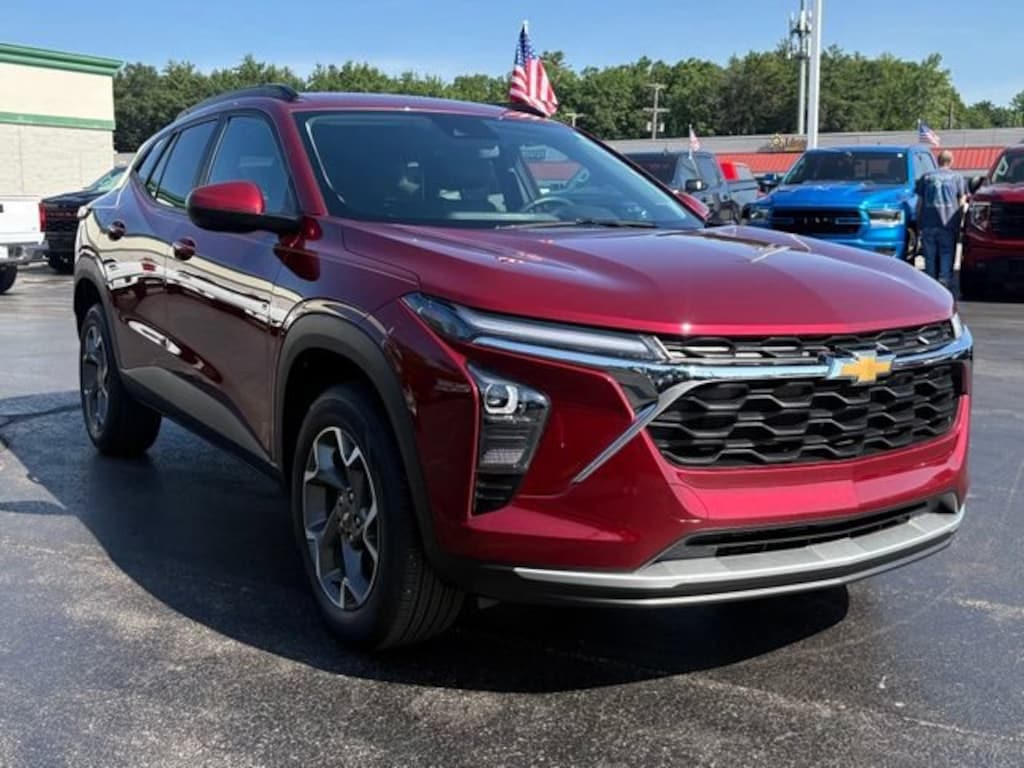 Used 2024 Chevrolet Trax LT SUV