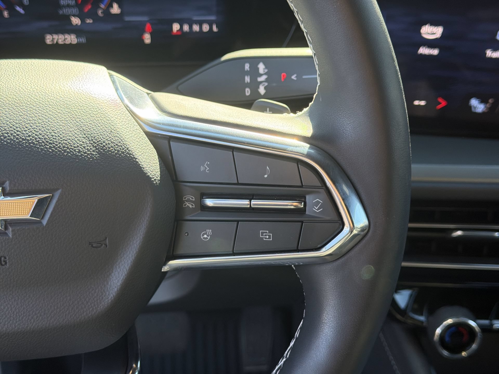 2025 Chevrolet Traverse LT - Photo 22