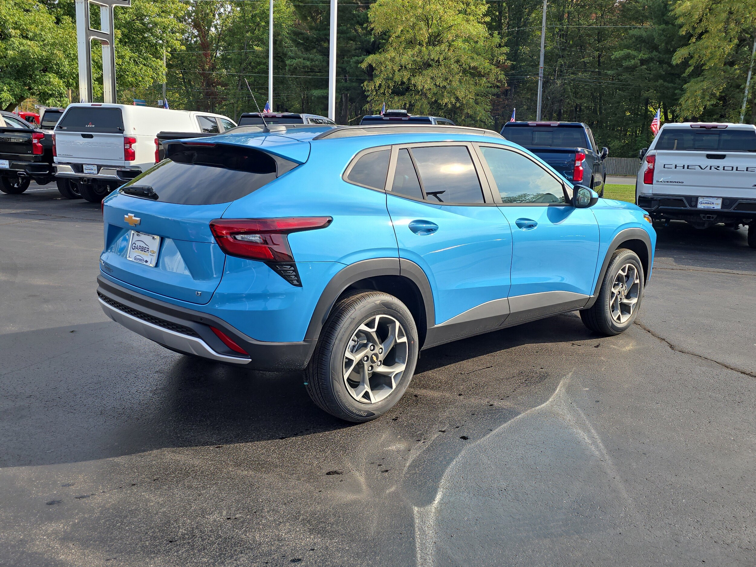 2025 Chevrolet Trax LT photo 4