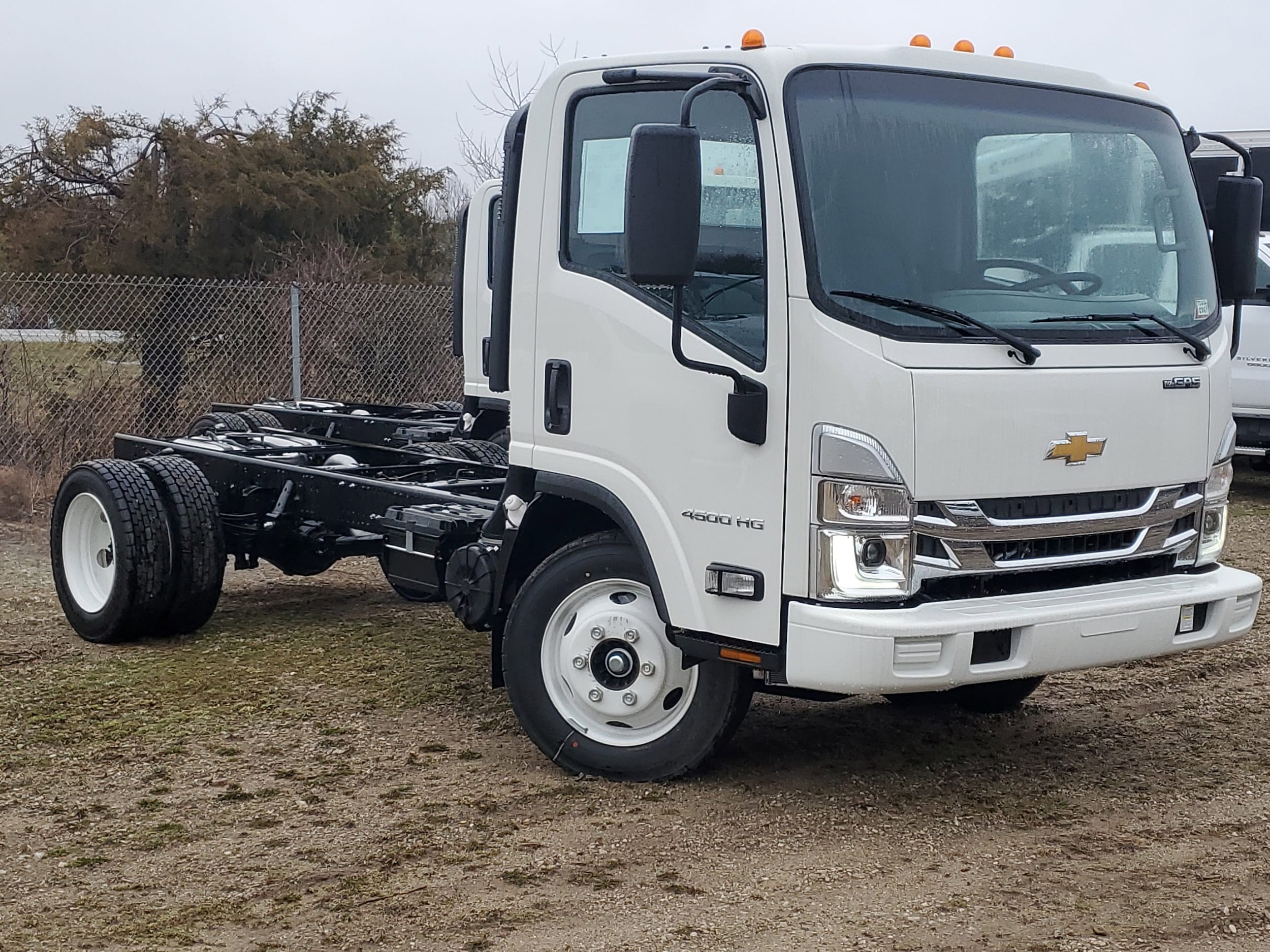 2026 Chevrolet Low Cab Forward 4500 Gas 176" WB Regular Cab's photo
