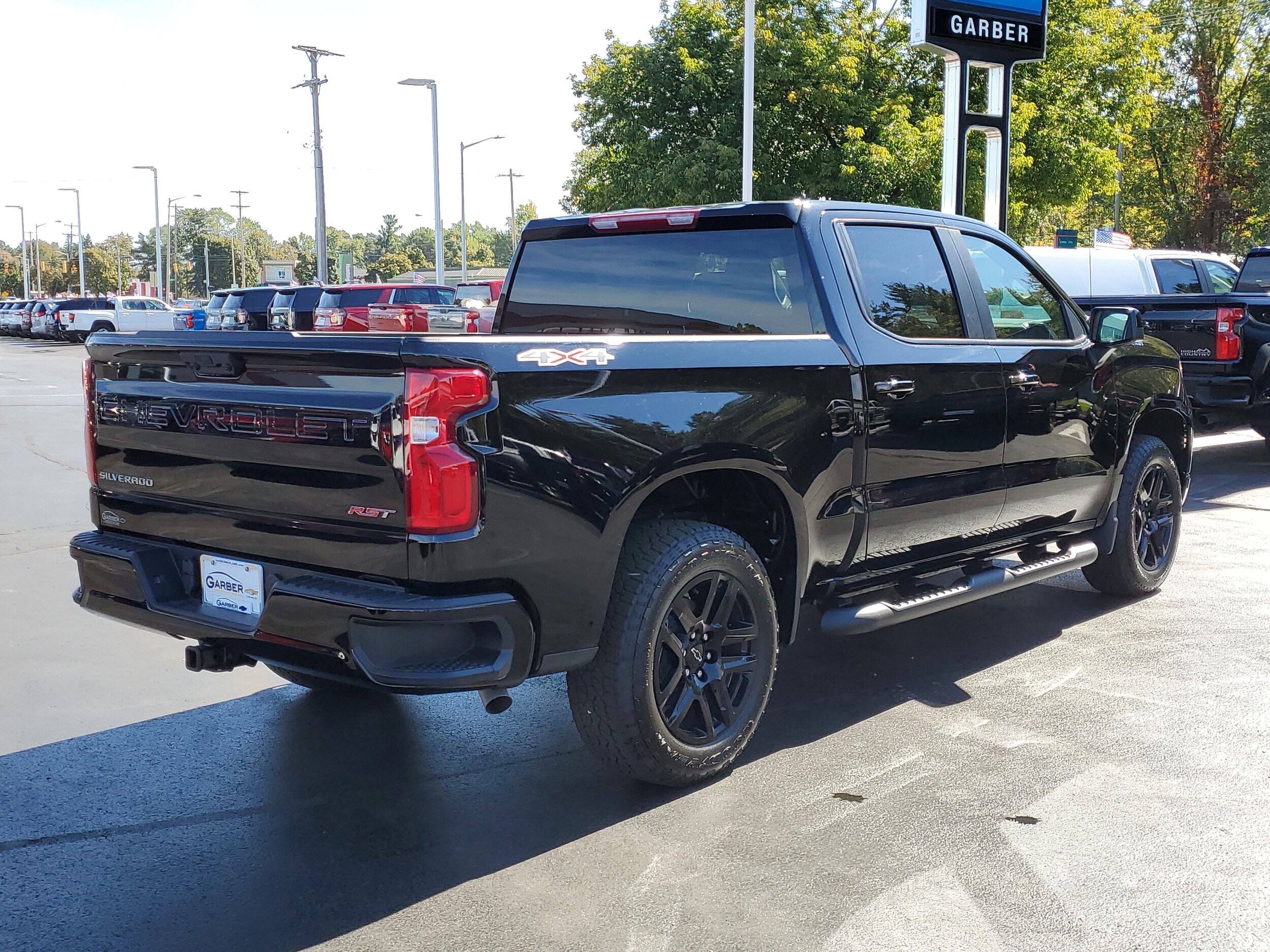 2026 Chevrolet Silverado 1500 RST photo 4