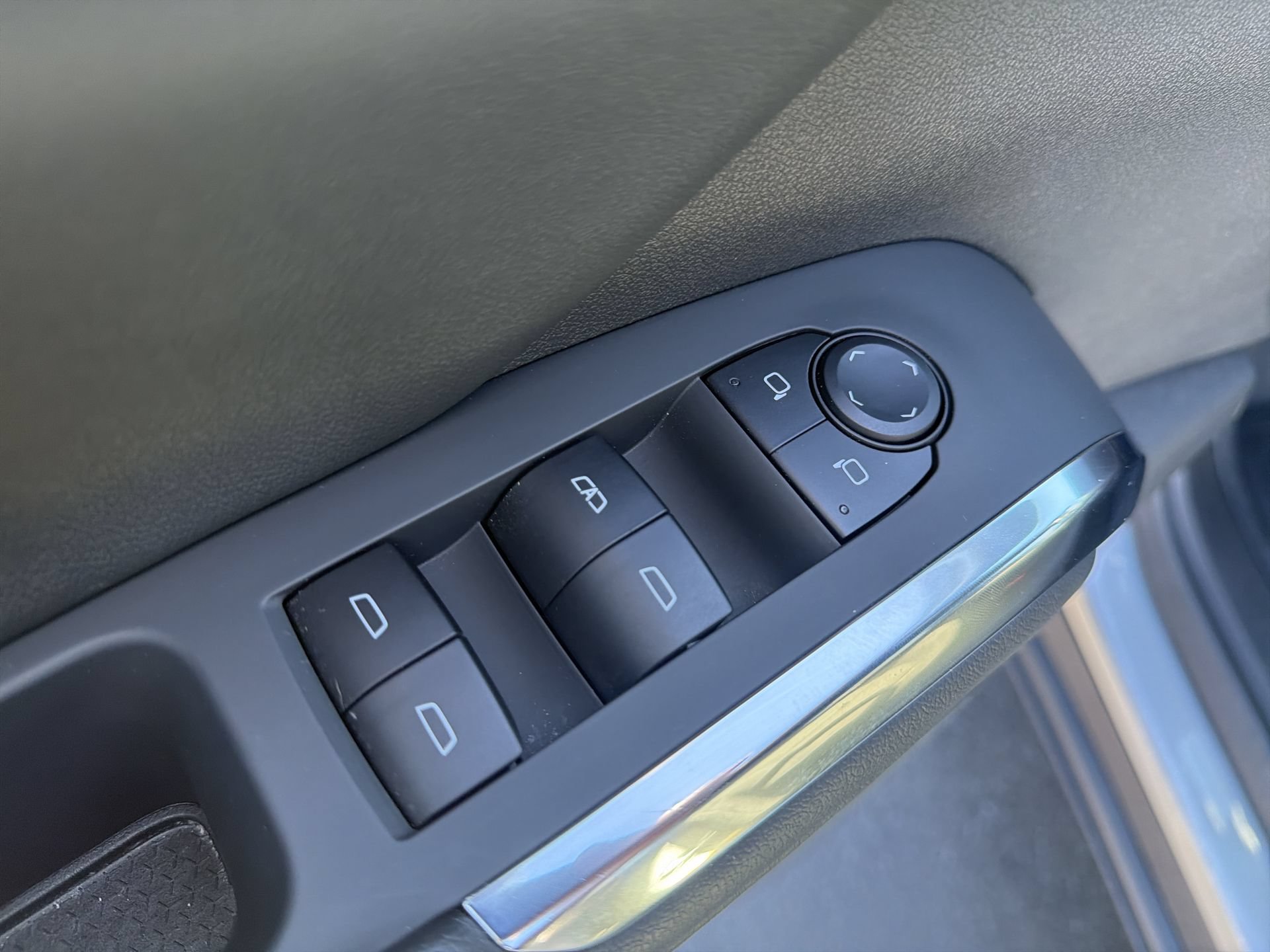 2025 Chevrolet Traverse LT - Photo 11