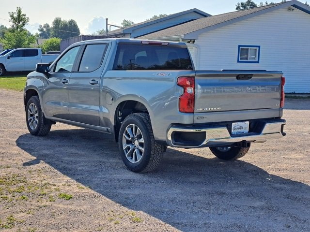 2026 Chevrolet Silverado 1500 LT photo 3