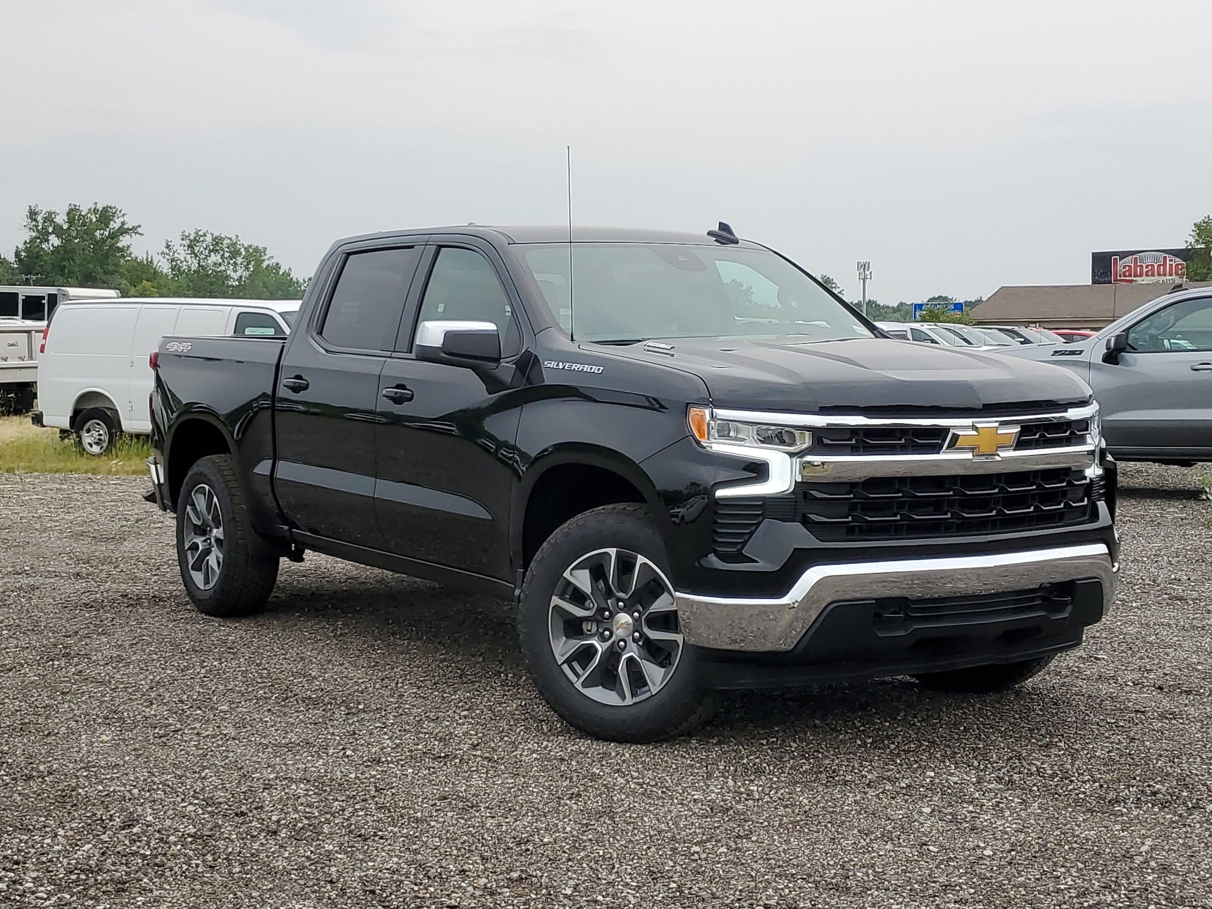 2026 Chevrolet Silverado 1500 Crew Cab 4WD Pickup for sale #TZ439261 - photo 1