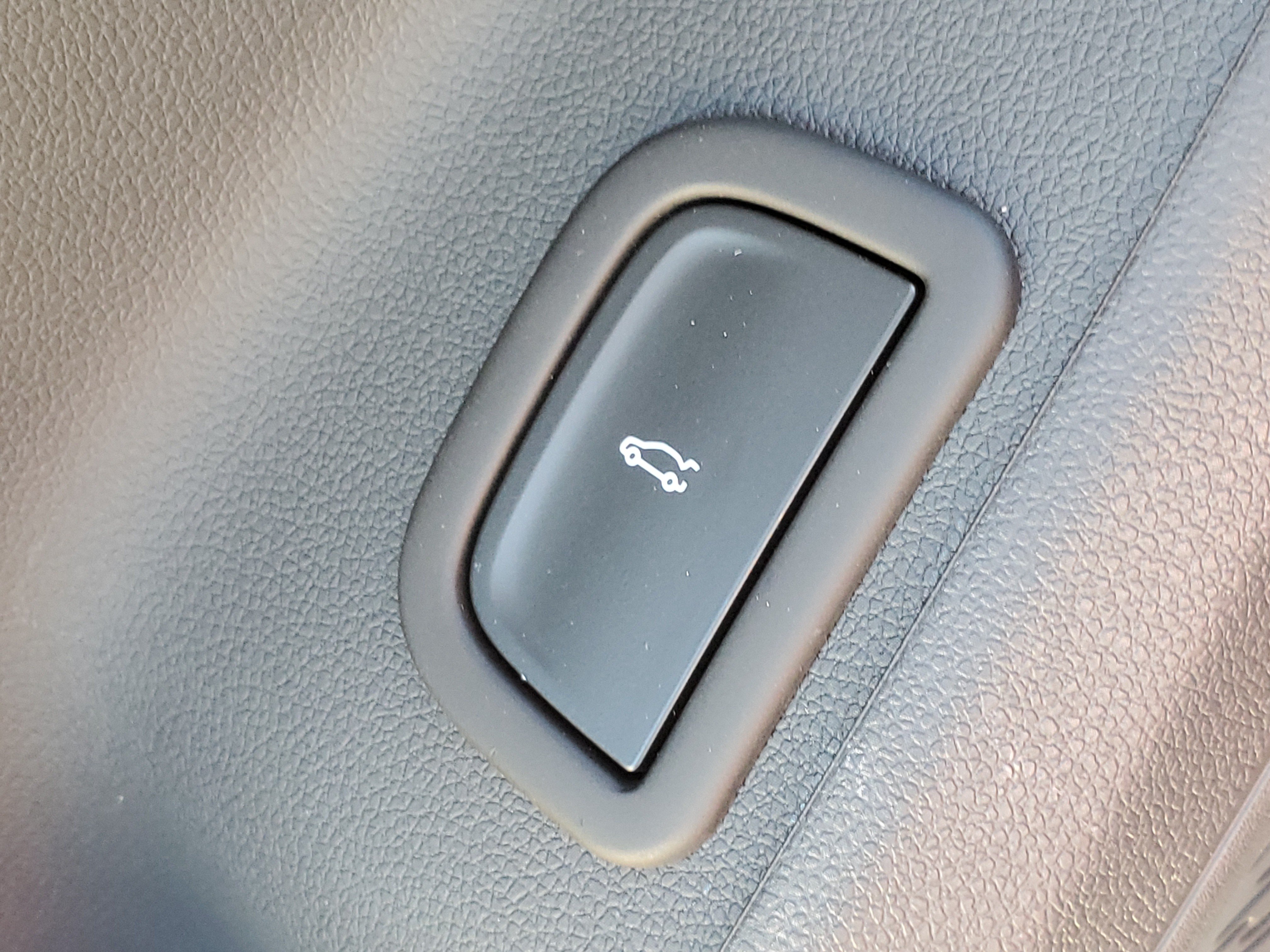 2027 Chevrolet Traverse LT - Photo 23
