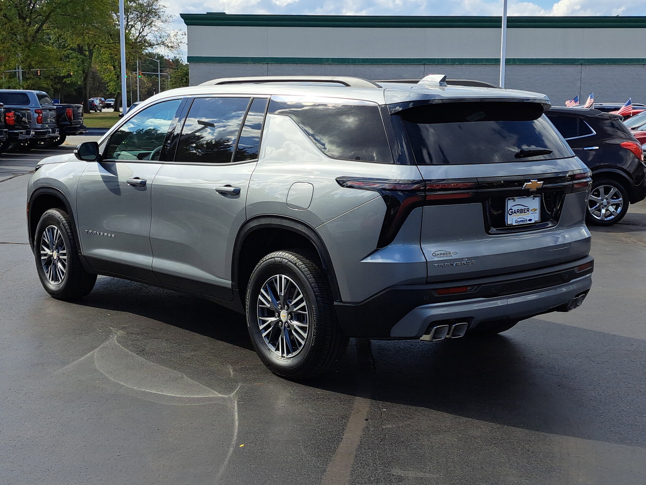 2026 Chevrolet Traverse photo 3