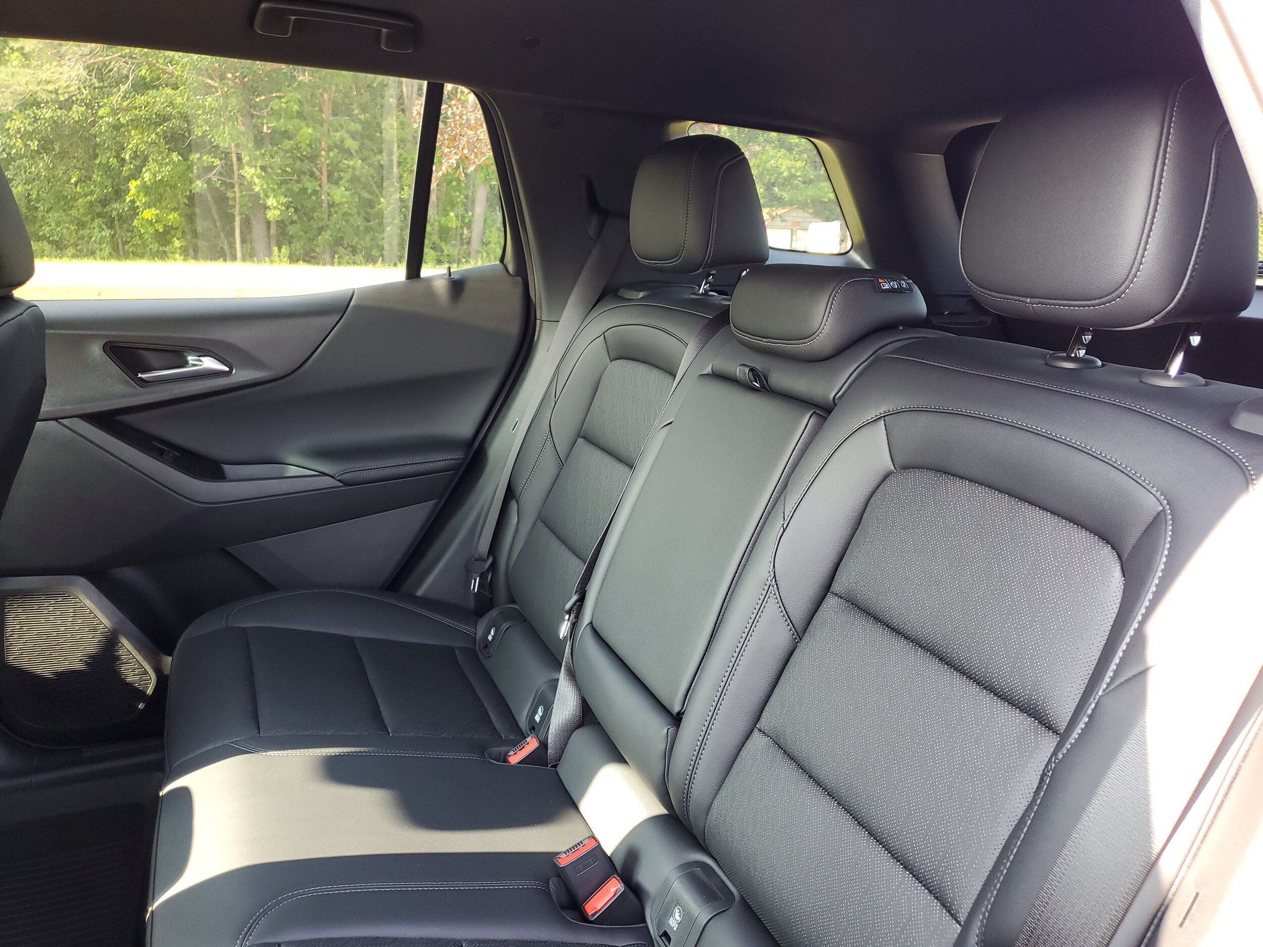 2027 Chevrolet Equinox LT - Photo 27