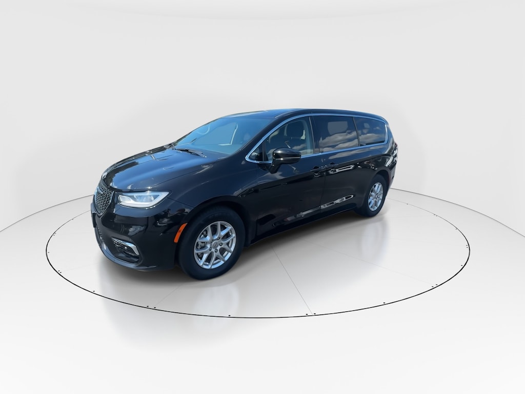 Used 2024 Chrysler Pacifica Touring L Van Passenger Van