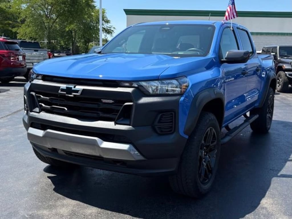 Used 2025 Chevrolet Colorado Trail Boss Truck Crew Cab
