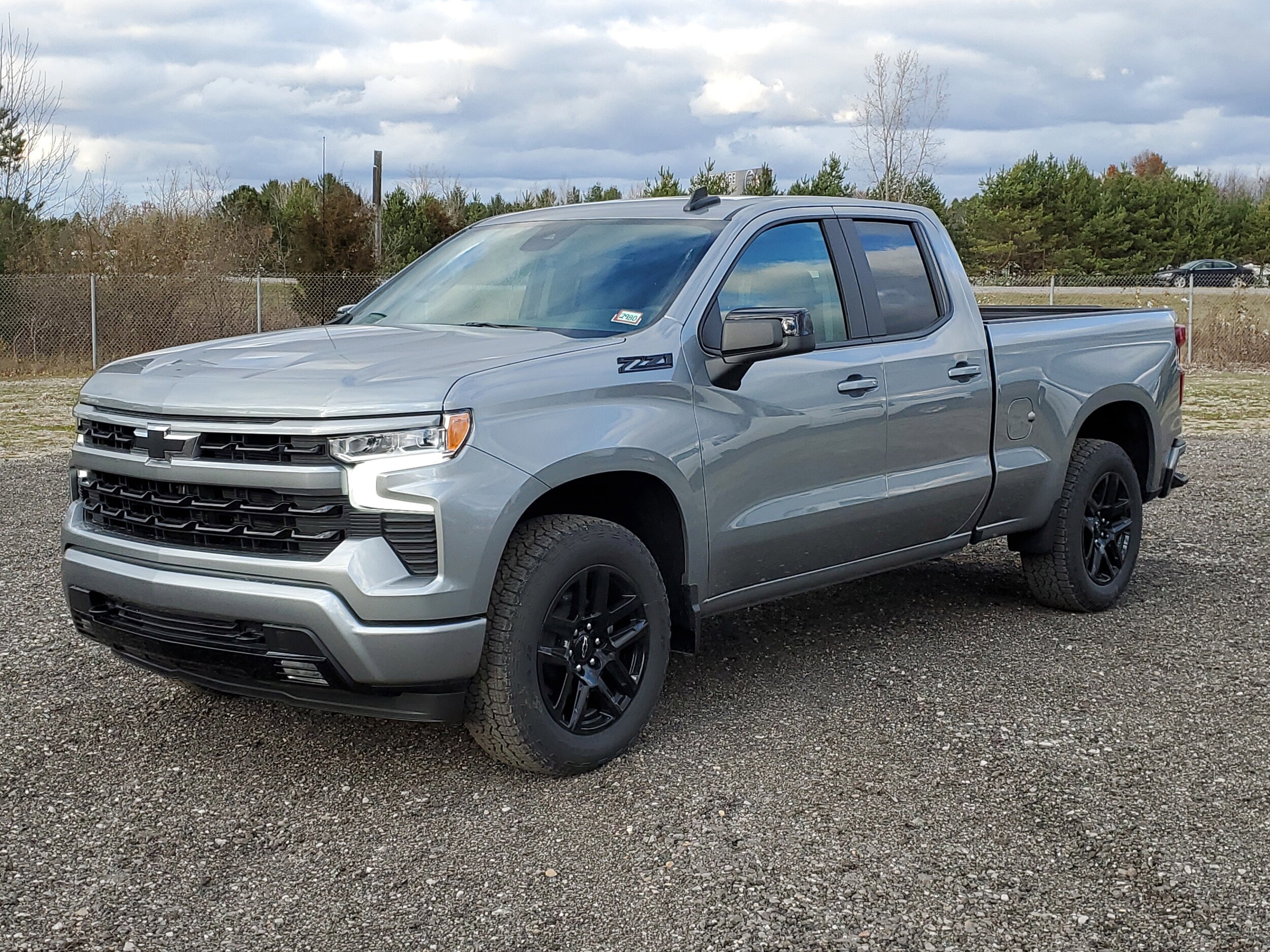 2026 Chevrolet Silverado 1500 RST photo 2