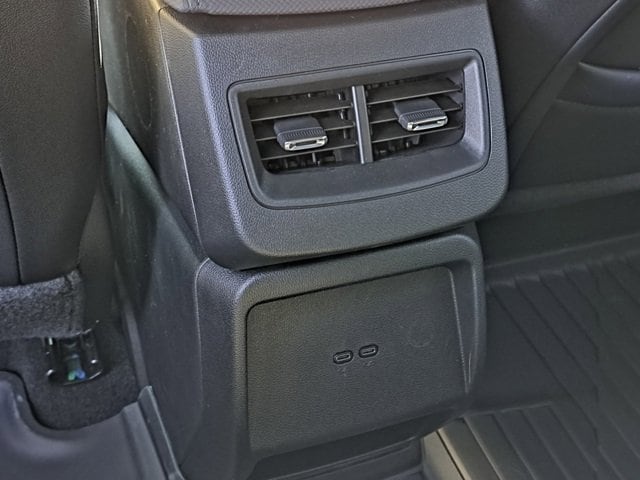 2025 Chevrolet Equinox EV RS - Photo 20