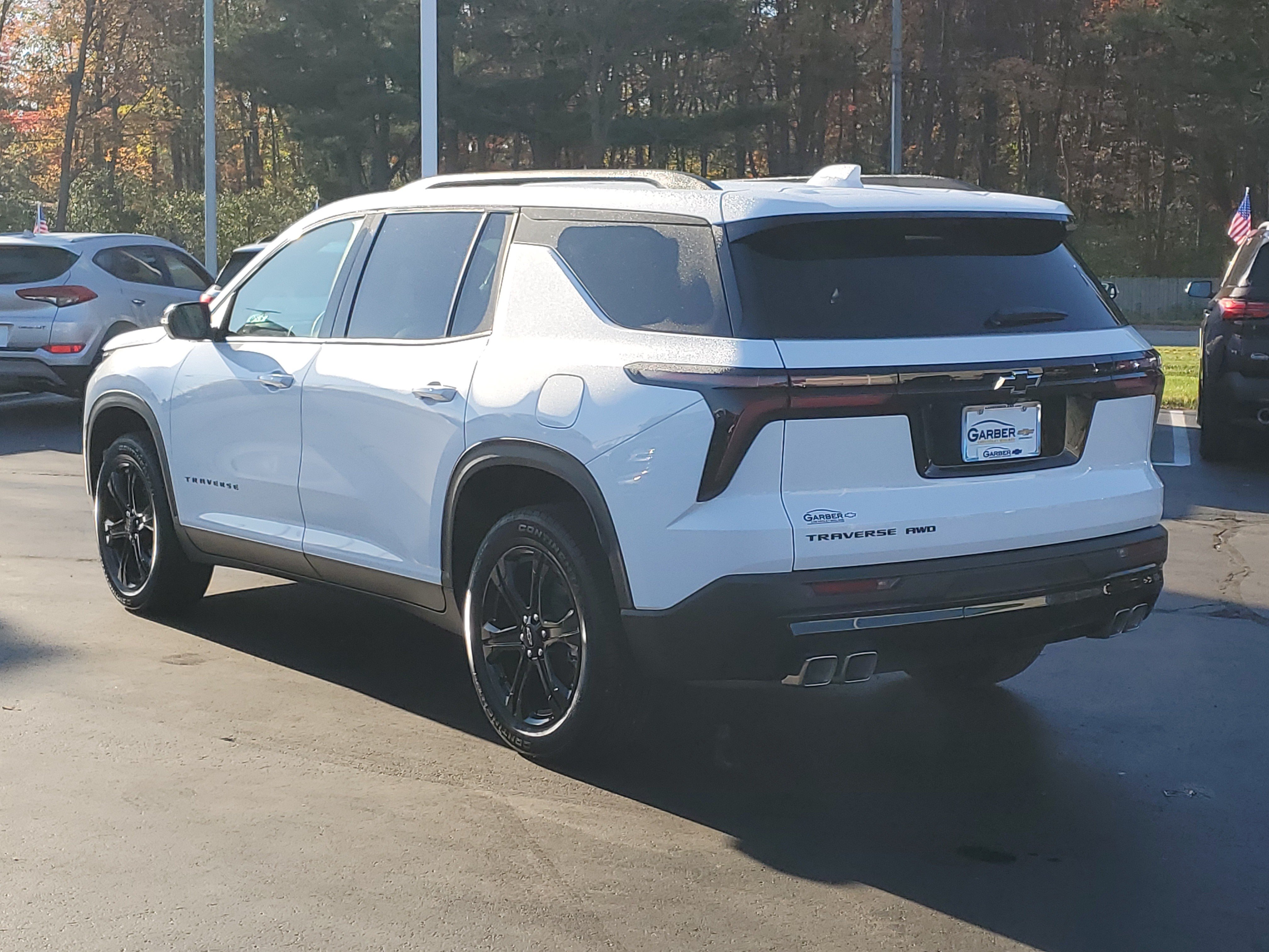 Used 2027 Chevrolet Traverse LT SUV
