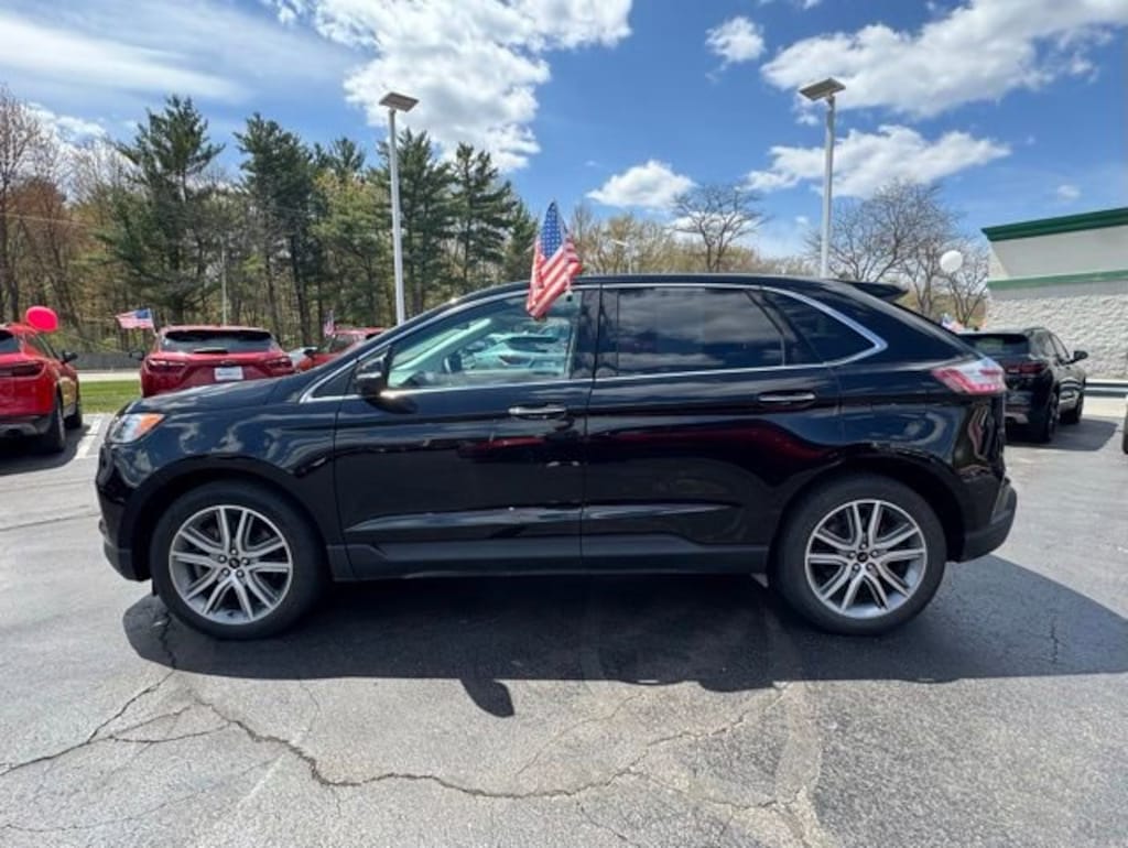 Used 2024 Ford Edge Titanium SUV