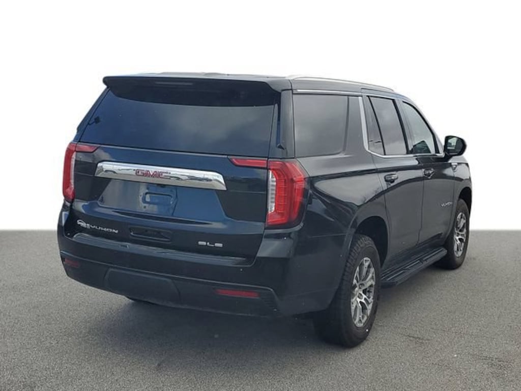 Used 2024 GMC Yukon SLE SUV