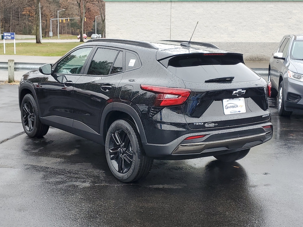New 2025 Chevrolet Trax Activ SUV