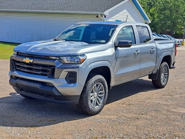 2026 Chevrolet Colorado LT photo 2