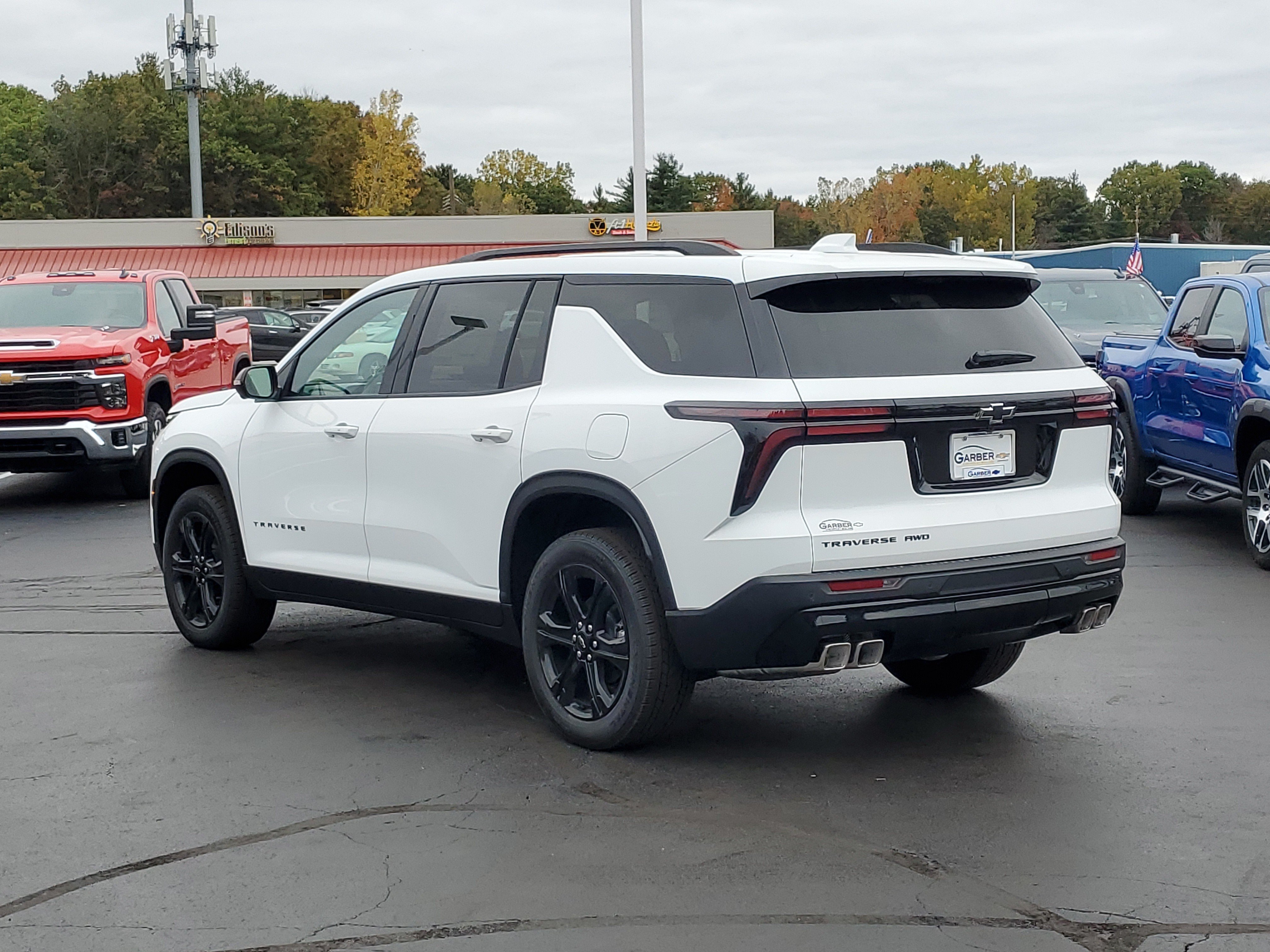 New 2027 Chevrolet Traverse LT SUV