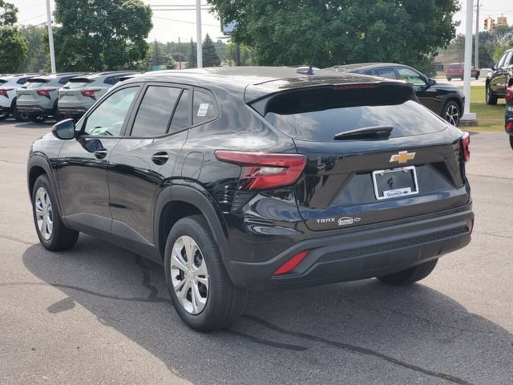 New 2026 Chevrolet Trax LS SUV