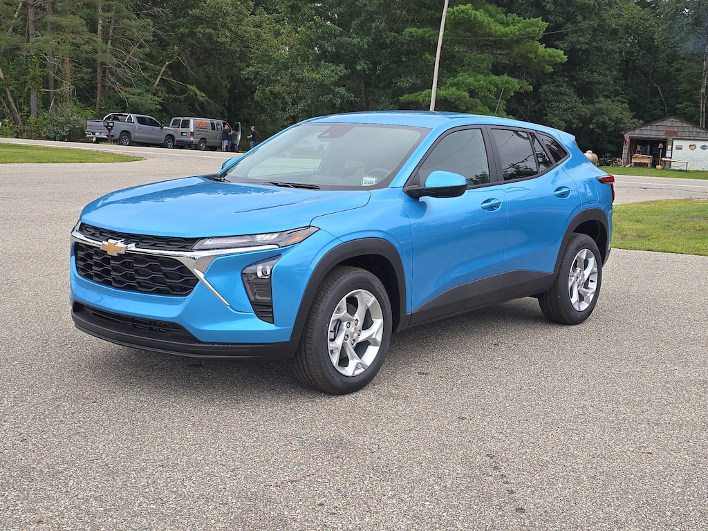 New 2026 Chevrolet Trax LS SUV