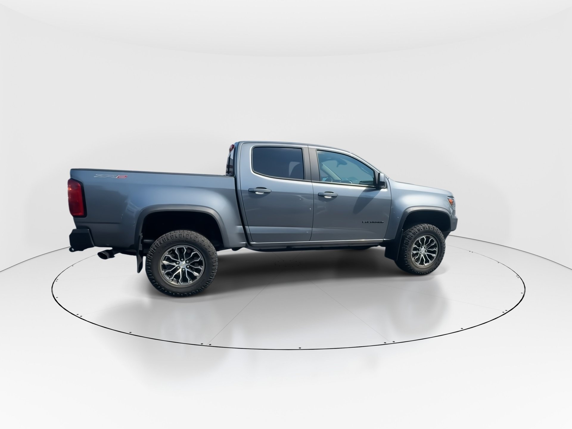 2022 Chevrolet Colorado ZR2 - Photo 9
