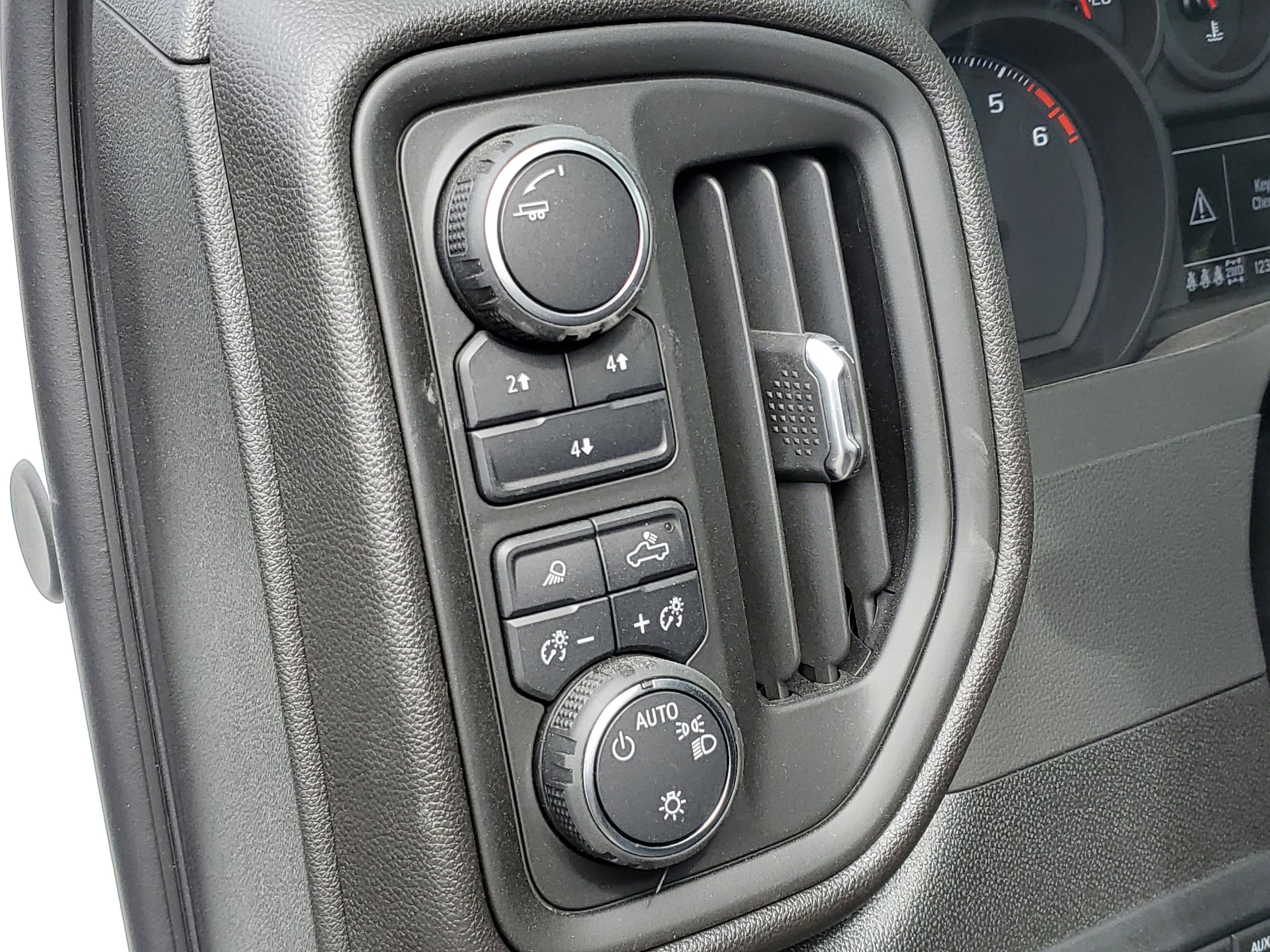 2025 Chevrolet Silverado 3500 HD Work Truck - Photo 9