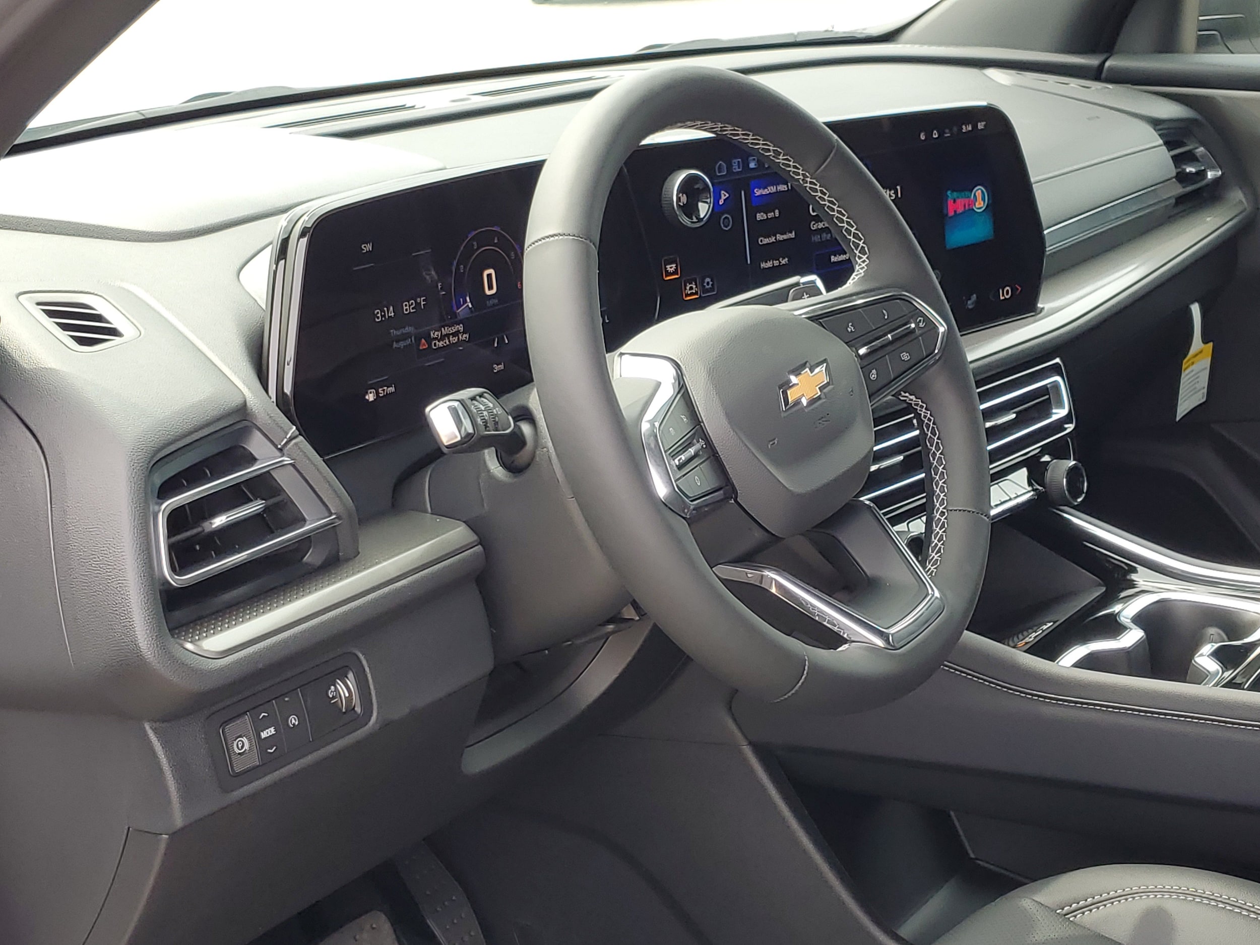 2027 Chevrolet Traverse LT - Photo 7