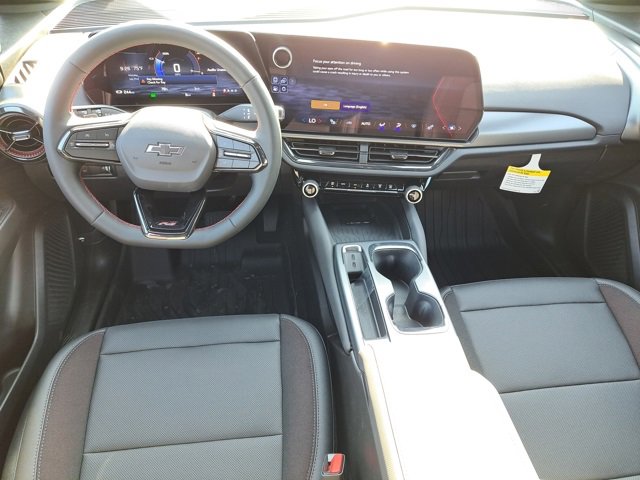 2025 Chevrolet Equinox EV RS - Photo 21