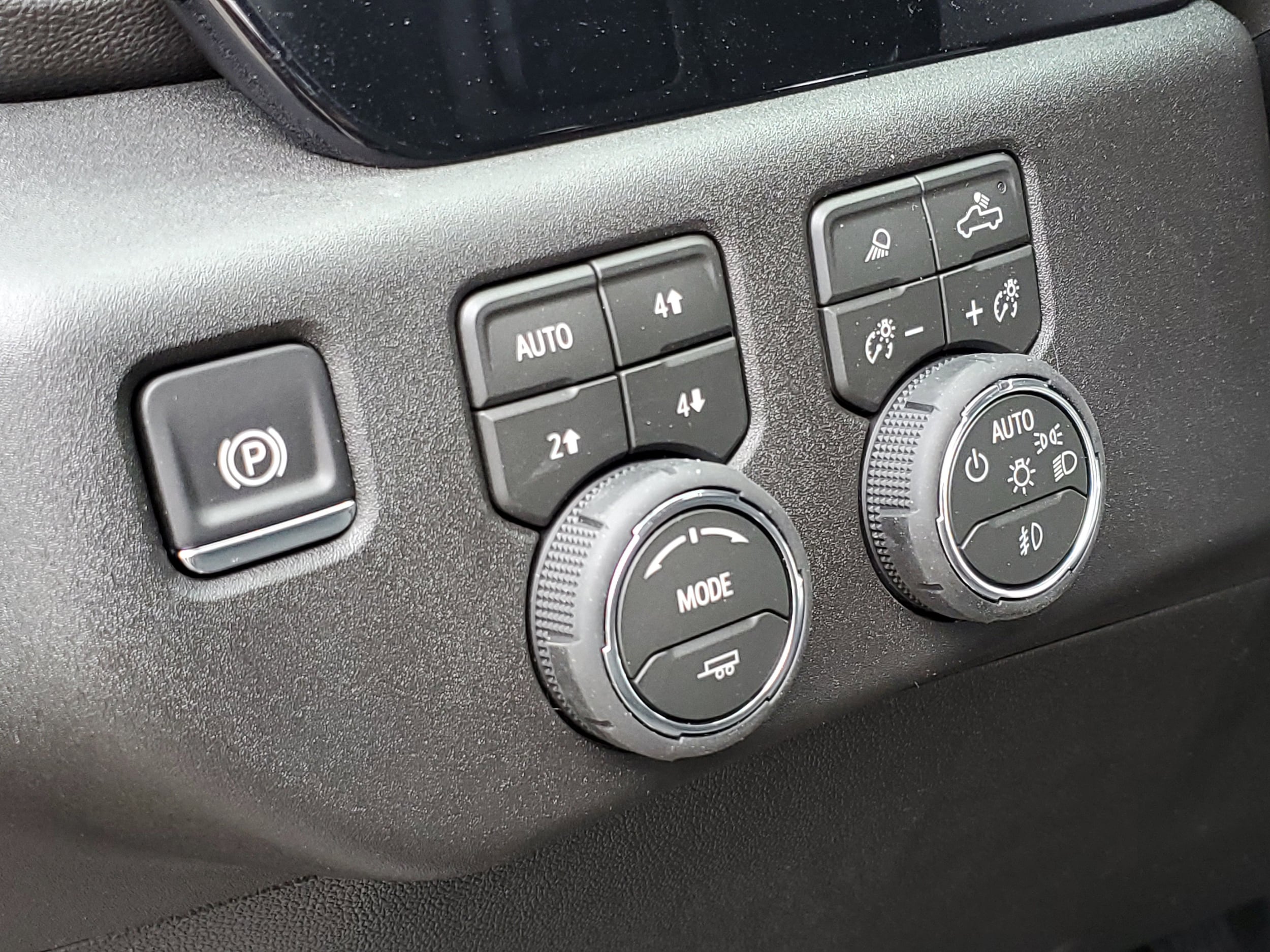 2026 Chevrolet Silverado 3500 HD LTZ - Photo 8