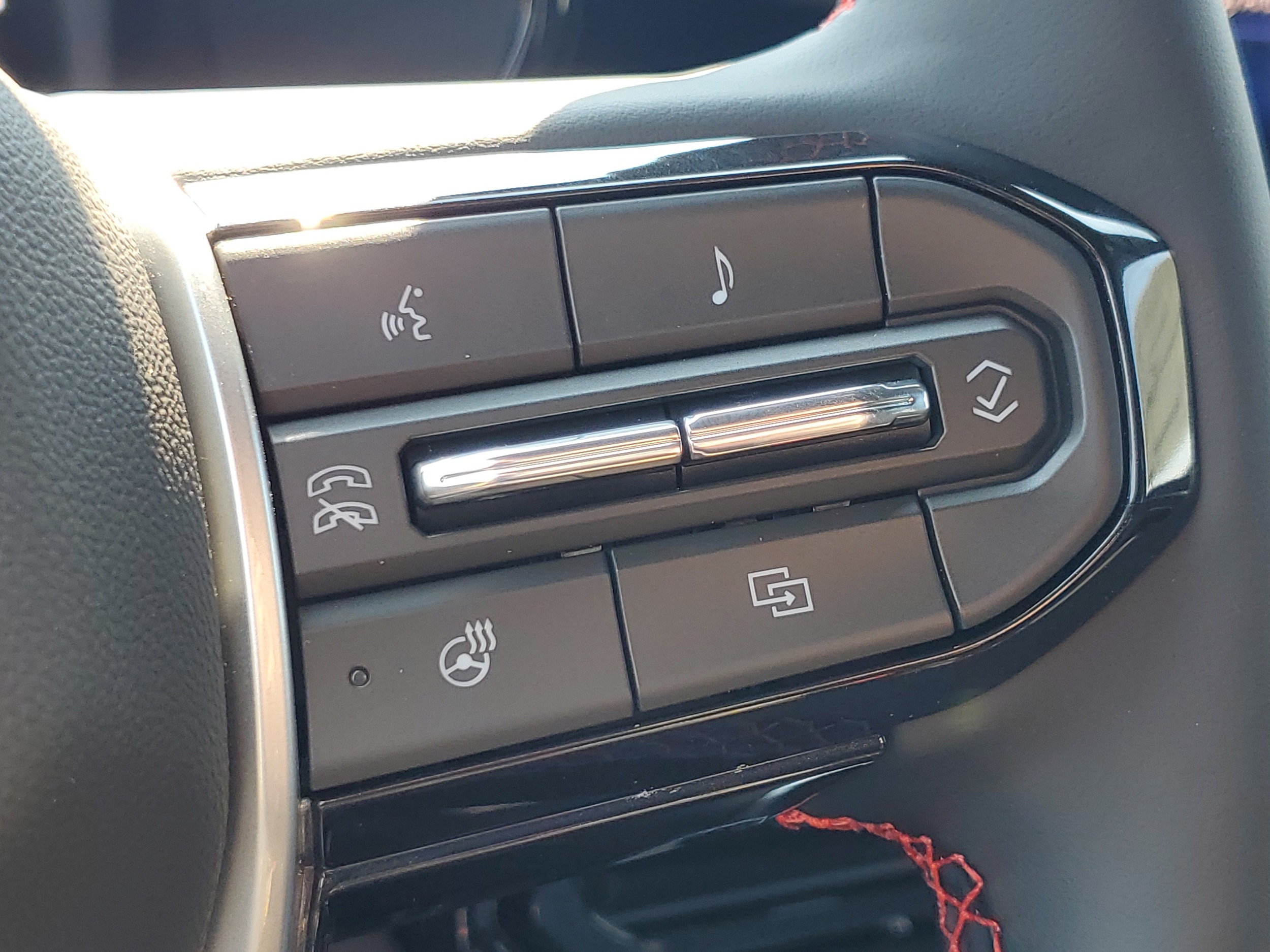 2026 Chevrolet Colorado Z71 - Photo 12