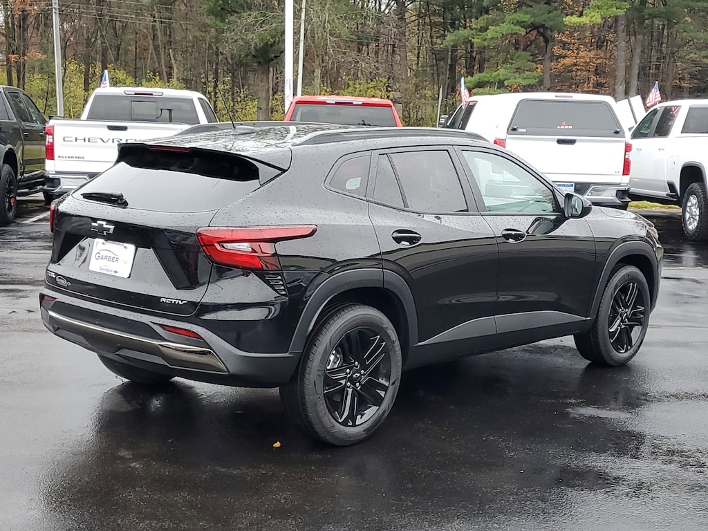 New 2025 Chevrolet Trax Activ SUV