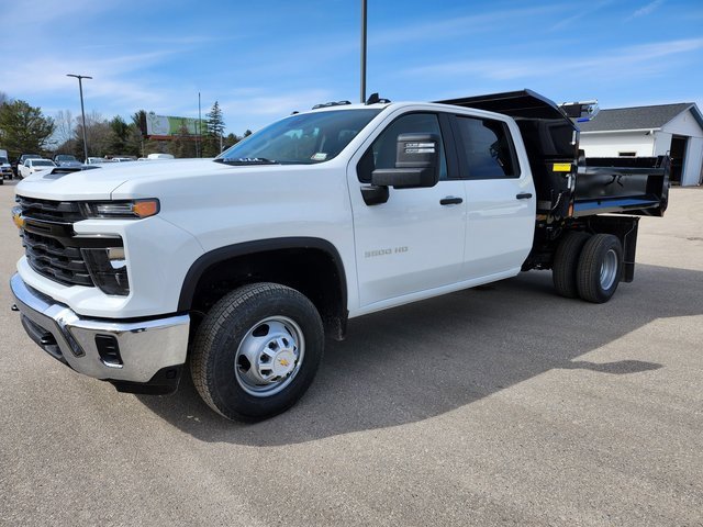 2025 Chevrolet Silverado 3500HD Work Truck photo 4