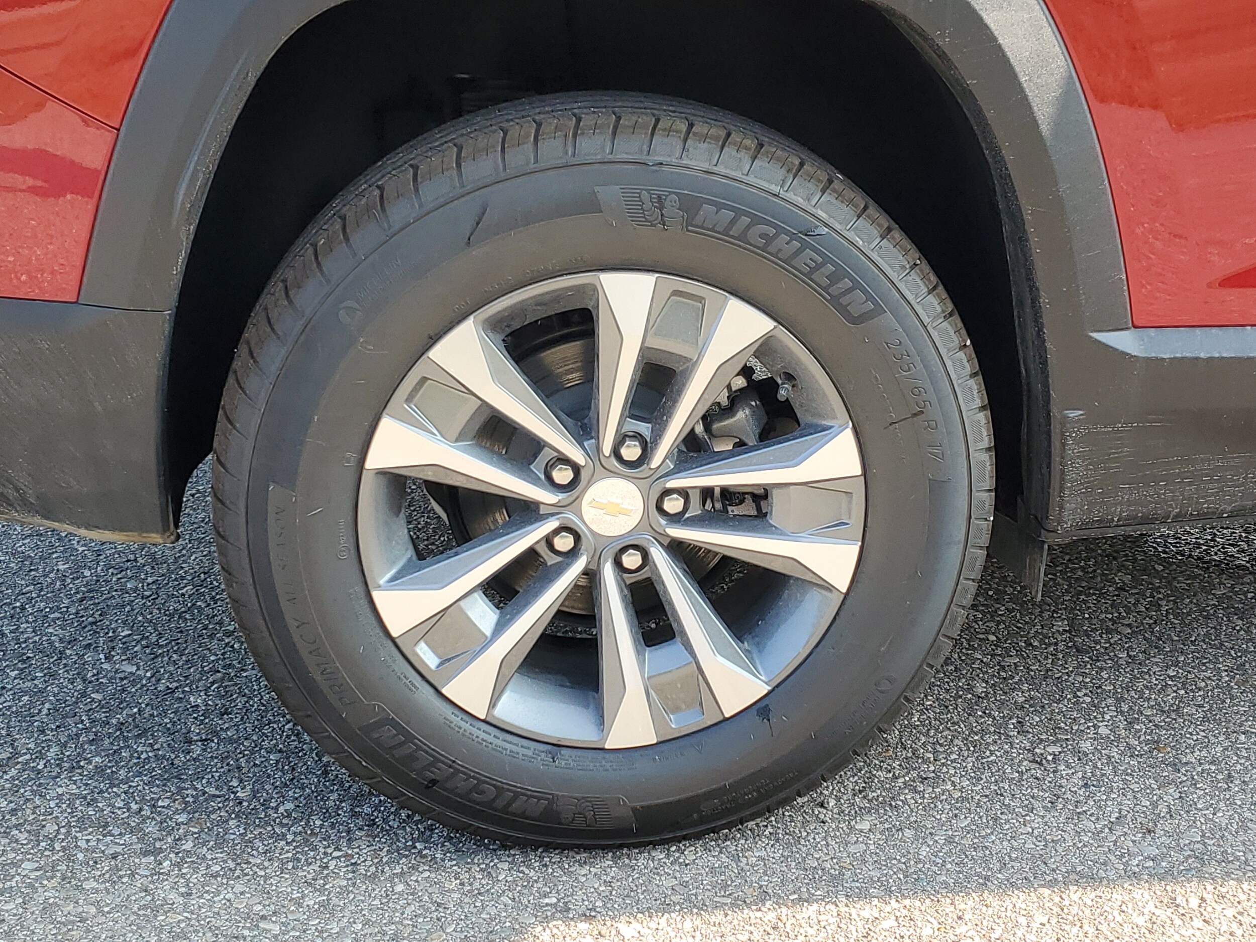 2027 Chevrolet Equinox LT - Photo 32