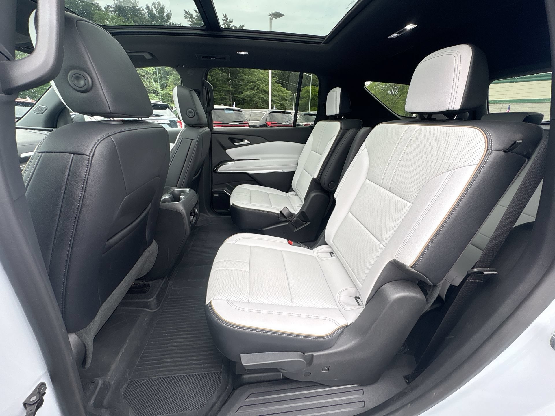 2026 Chevrolet Traverse High Country - Photo 21