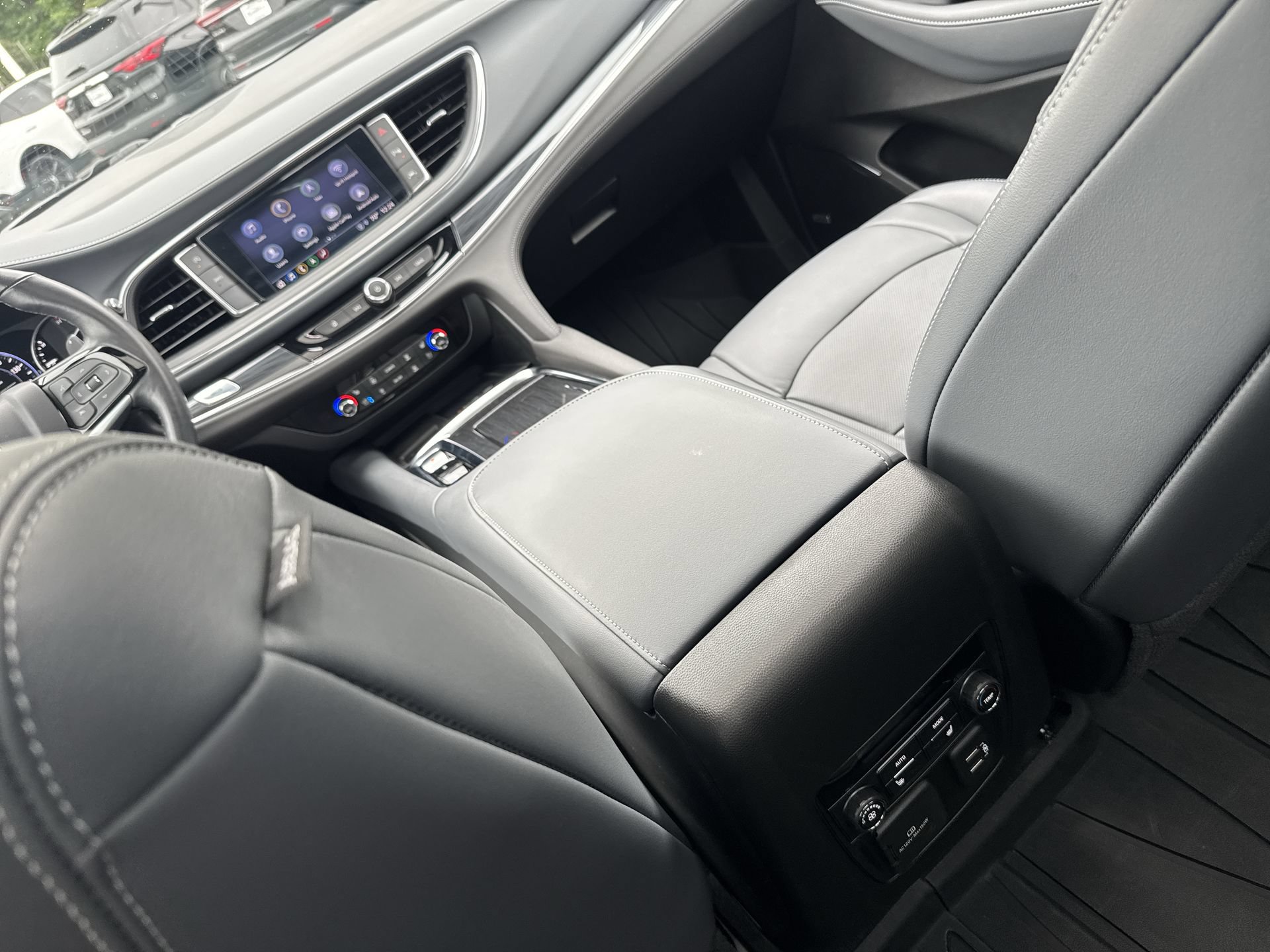 2024 Buick Enclave Premium - Photo 23