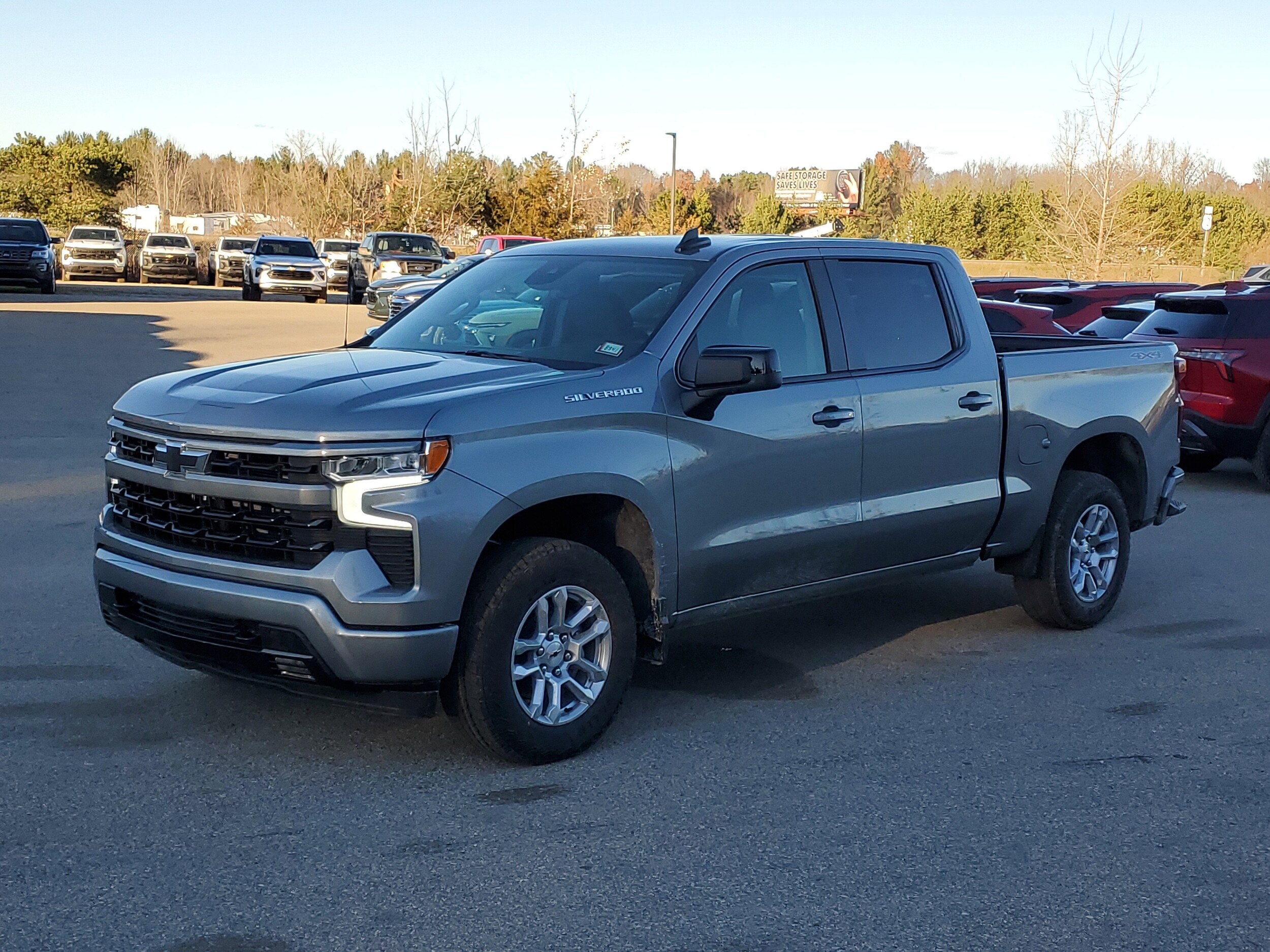 2026 Chevrolet Silverado 1500 RST photo 2