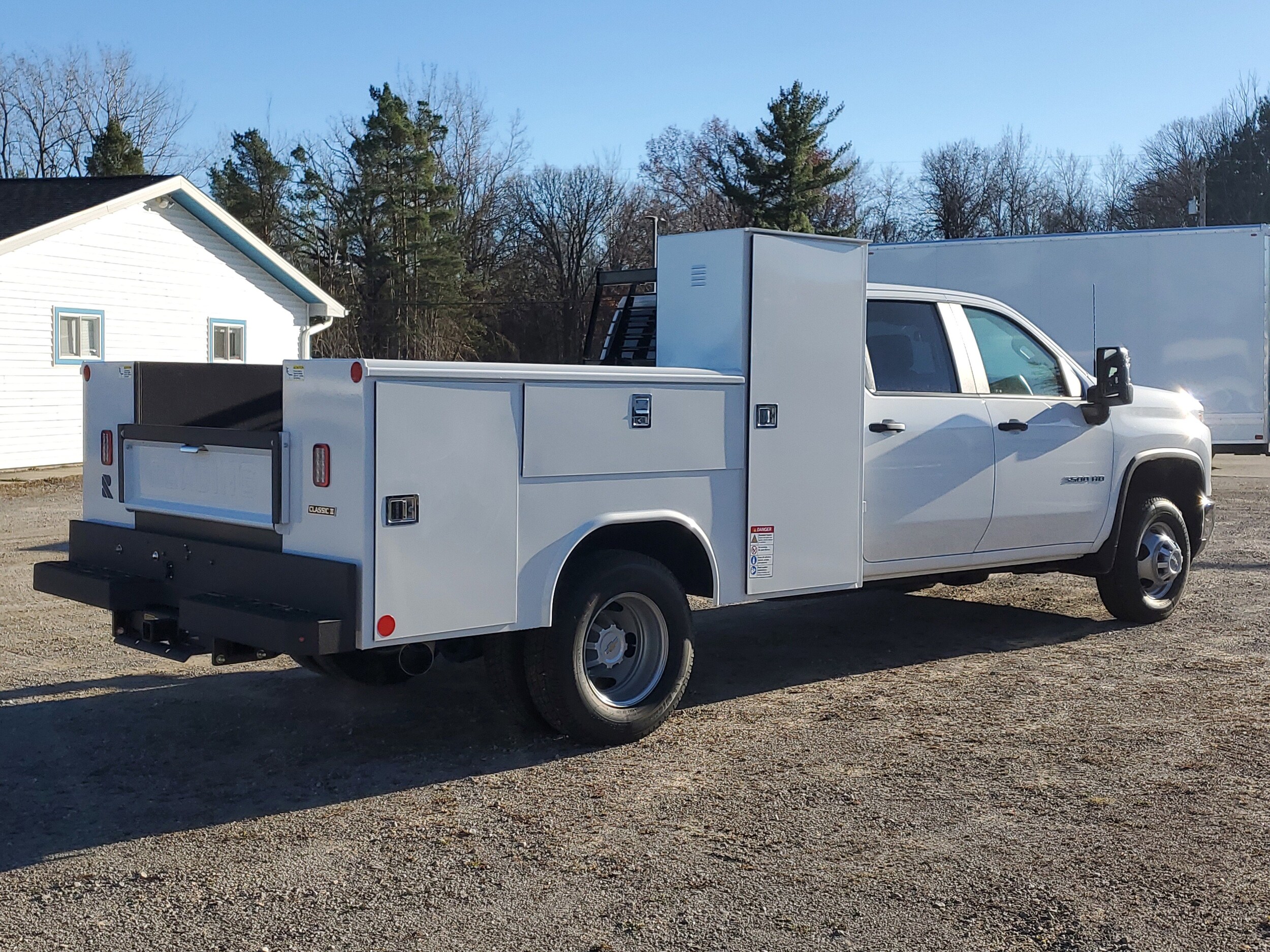 2025 Chevrolet Silverado 3500HD Work Truck photo 3