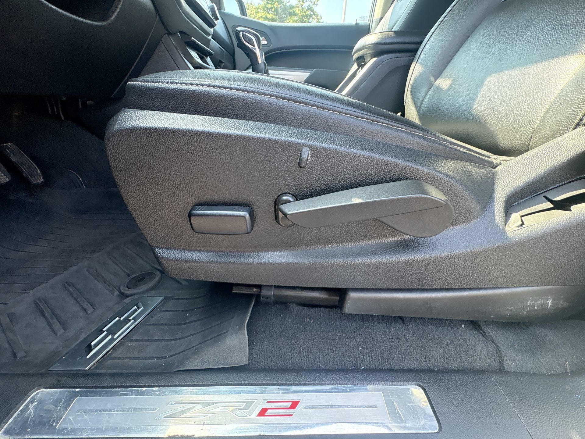 2022 Chevrolet Colorado ZR2 - Photo 16