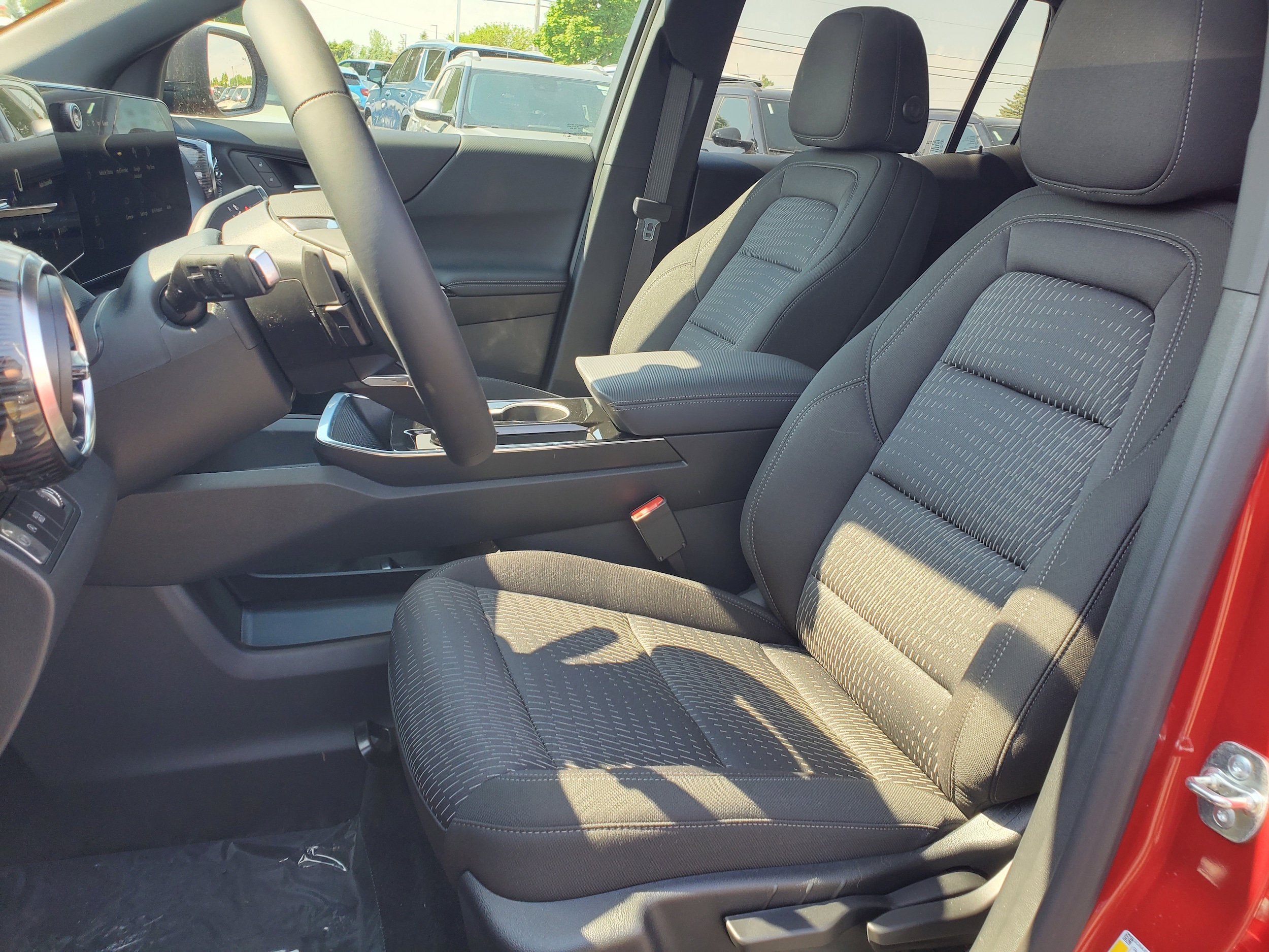 2026 Chevrolet Equinox LT - Photo 6