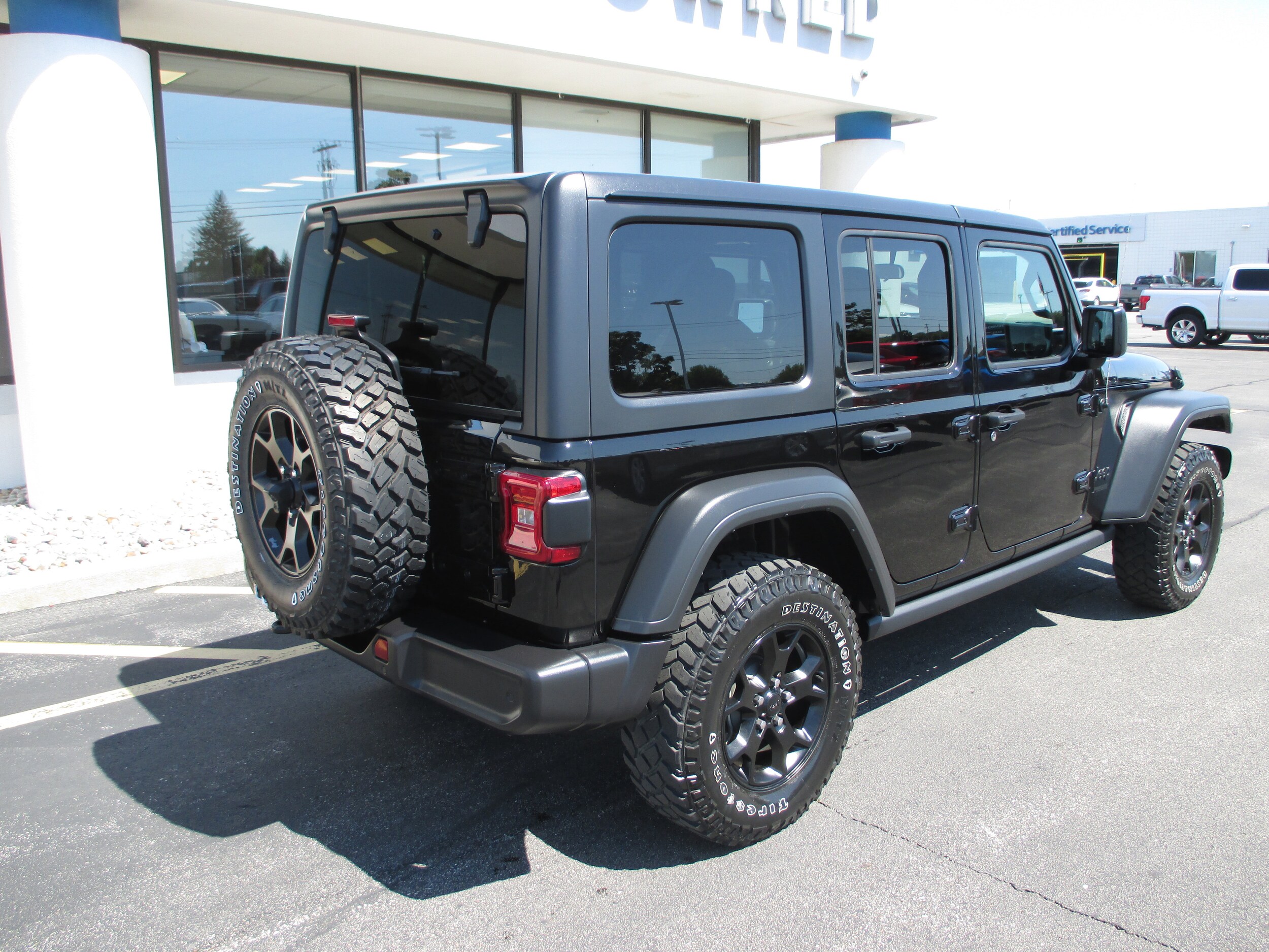 2021 Jeep Wrangler Unlimited Willys photo 3