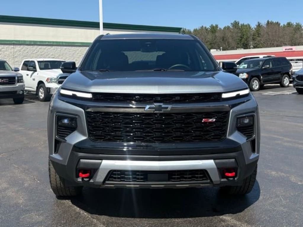 Used 2024 Chevrolet Traverse Z71 SUV
