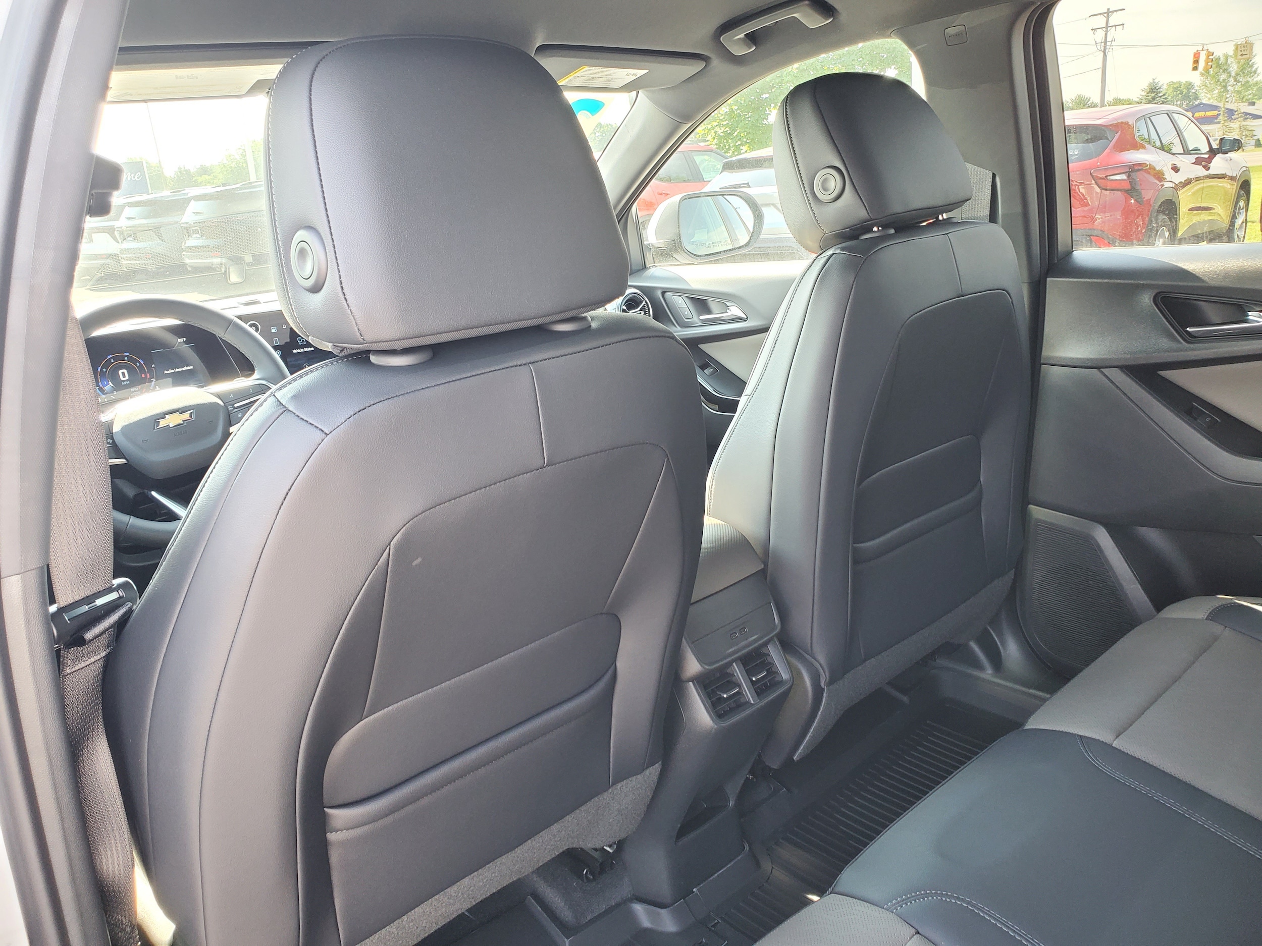 2027 Chevrolet Equinox LT - Photo 26