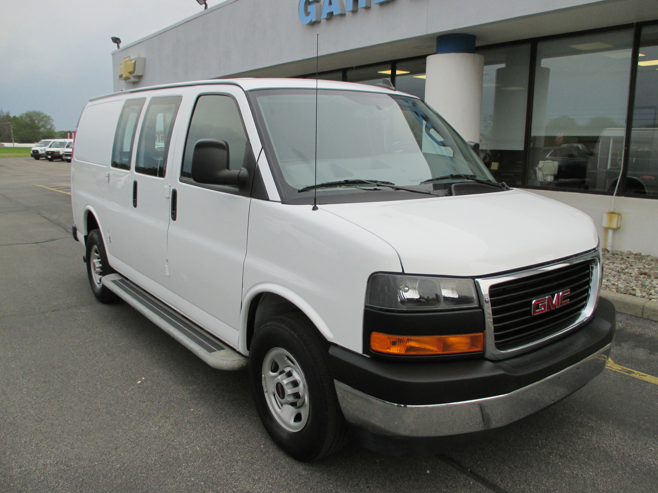 2024 GMC Savana 2500's photo