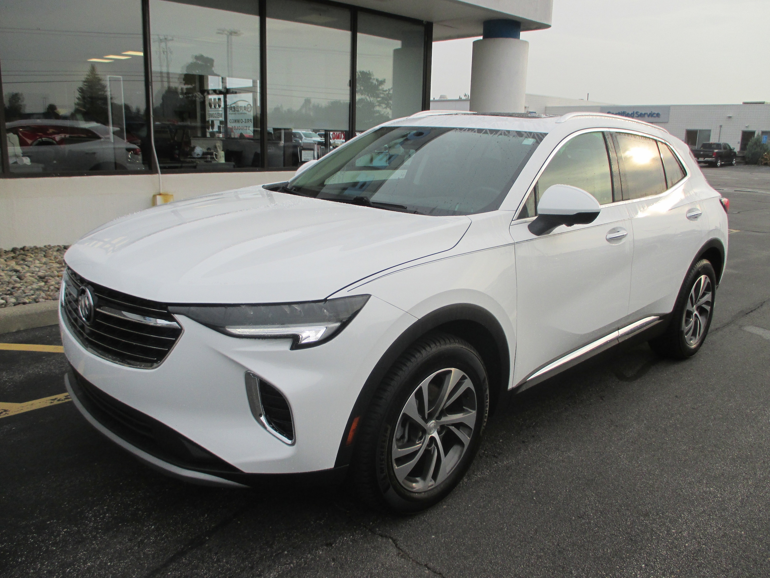 2021 Buick Envision Essence's photo