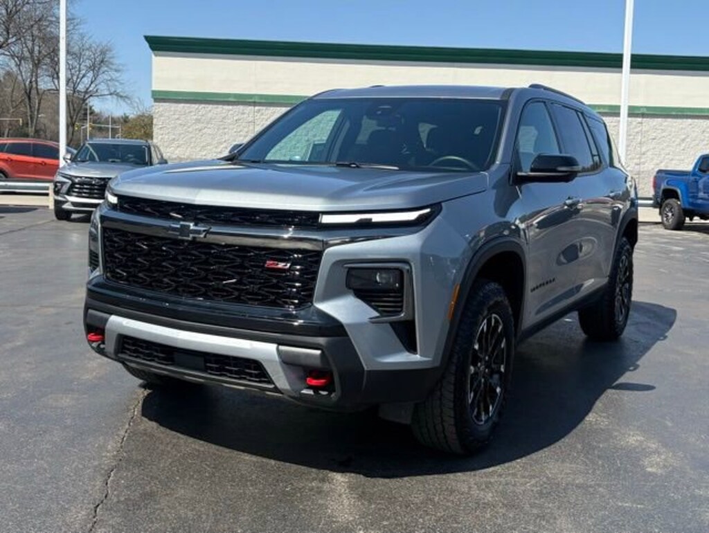 Used 2024 Chevrolet Traverse Z71 SUV