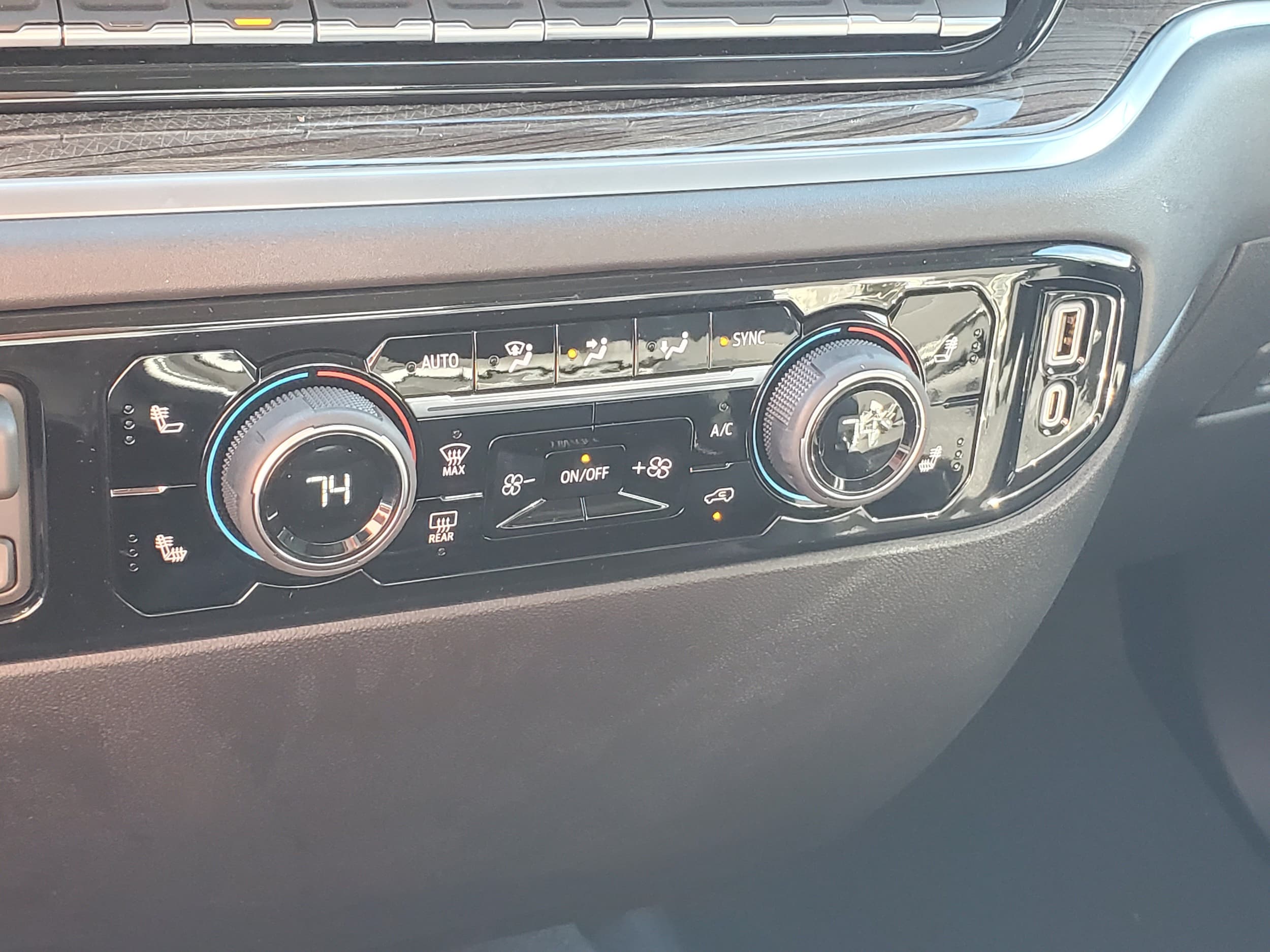 2026 Chevrolet Silverado 1500 LT - Photo 18